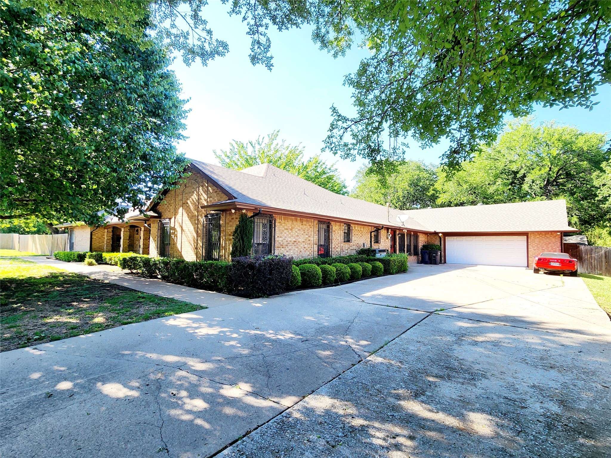 Fort Worth, TX 76112,5209 Morris ST