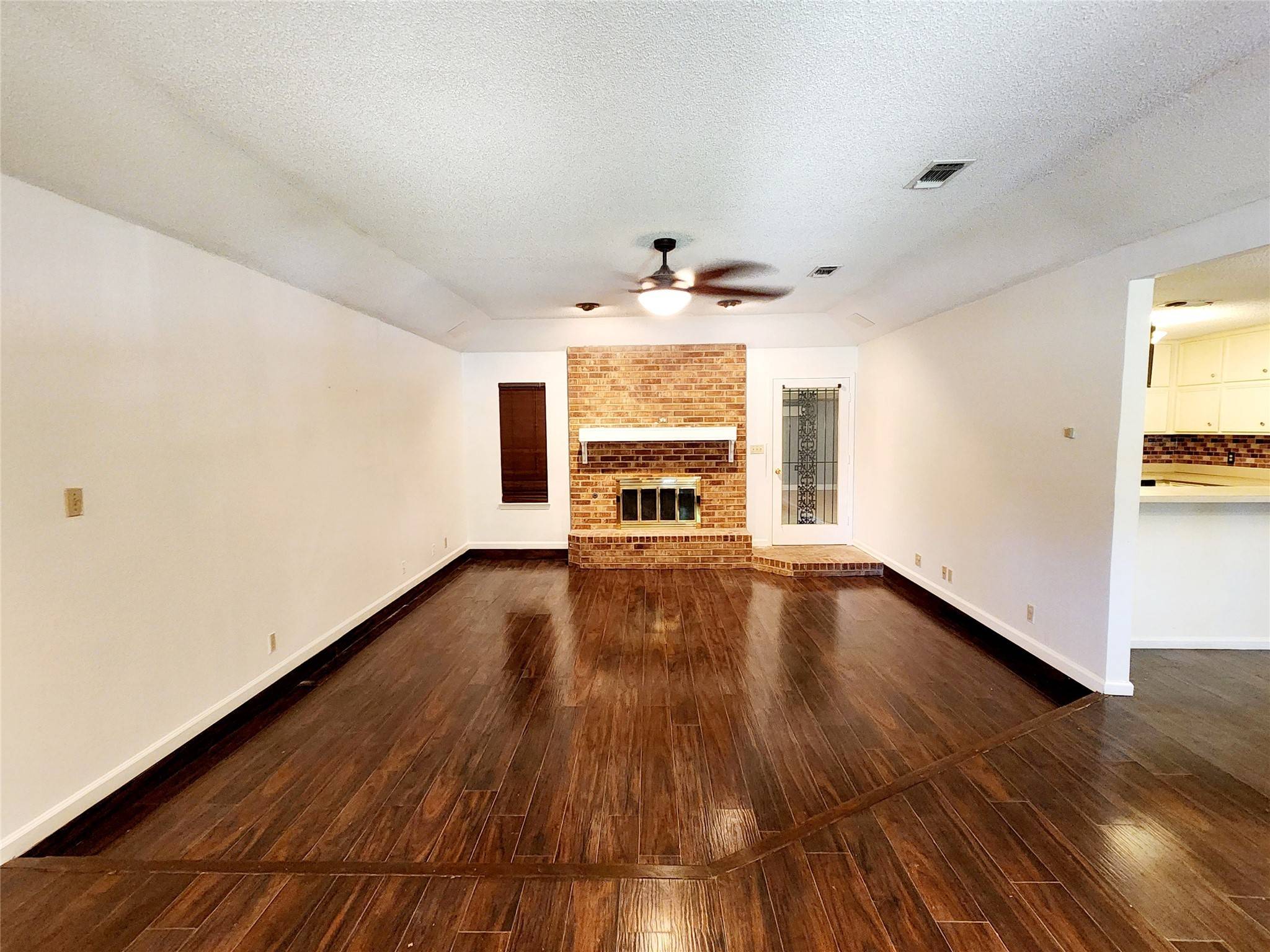 Fort Worth, TX 76112,5209 Morris ST
