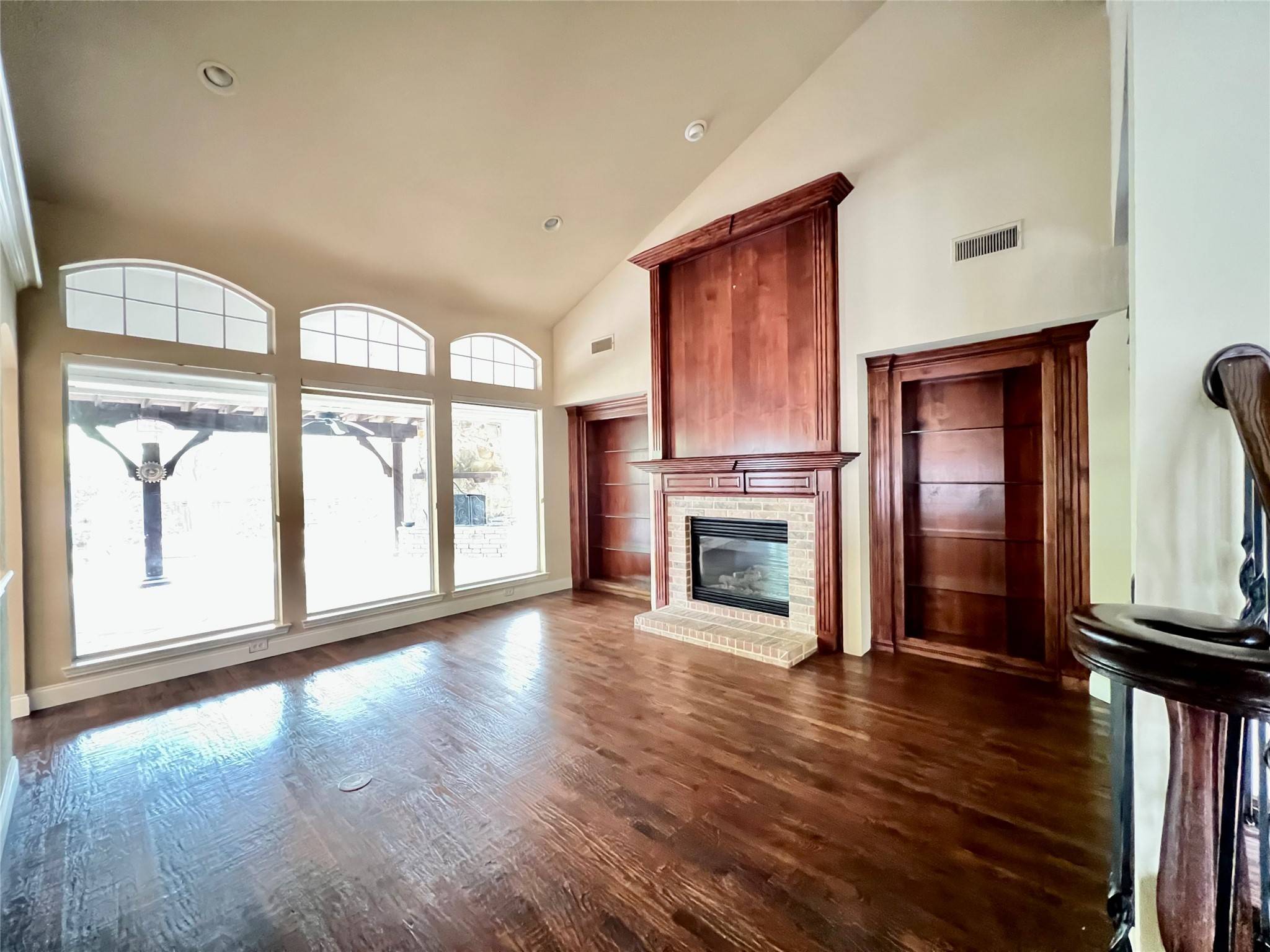 Mckinney, TX 75072,900 Autumn CT