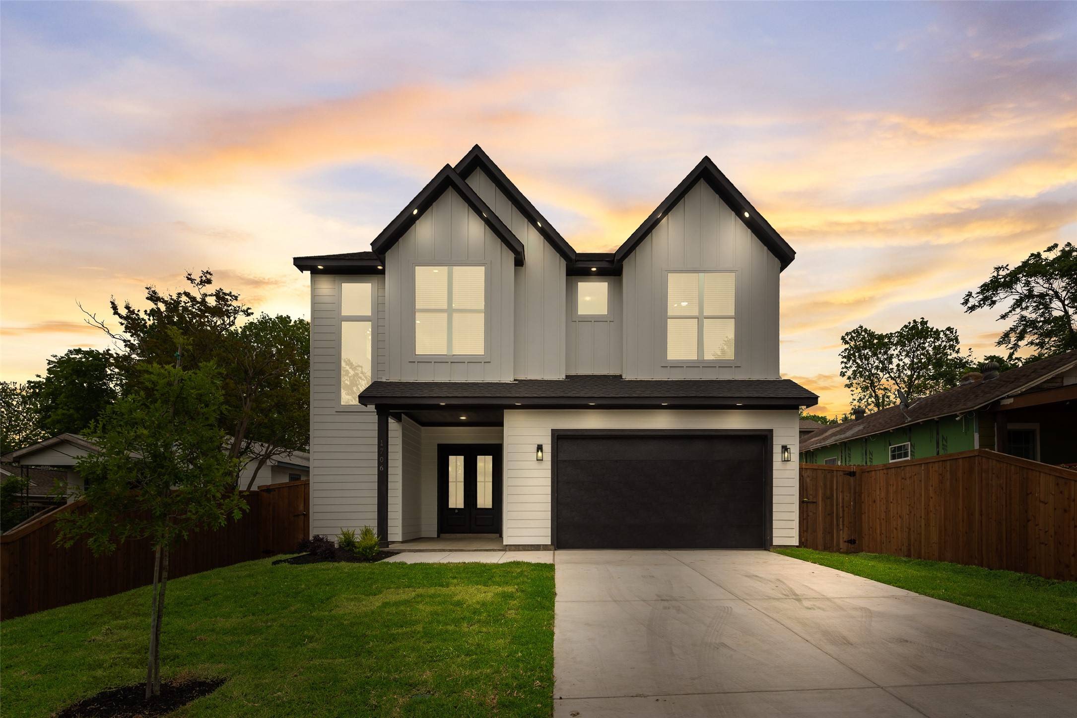 Dallas, TX 75224,1706 S Tyler ST