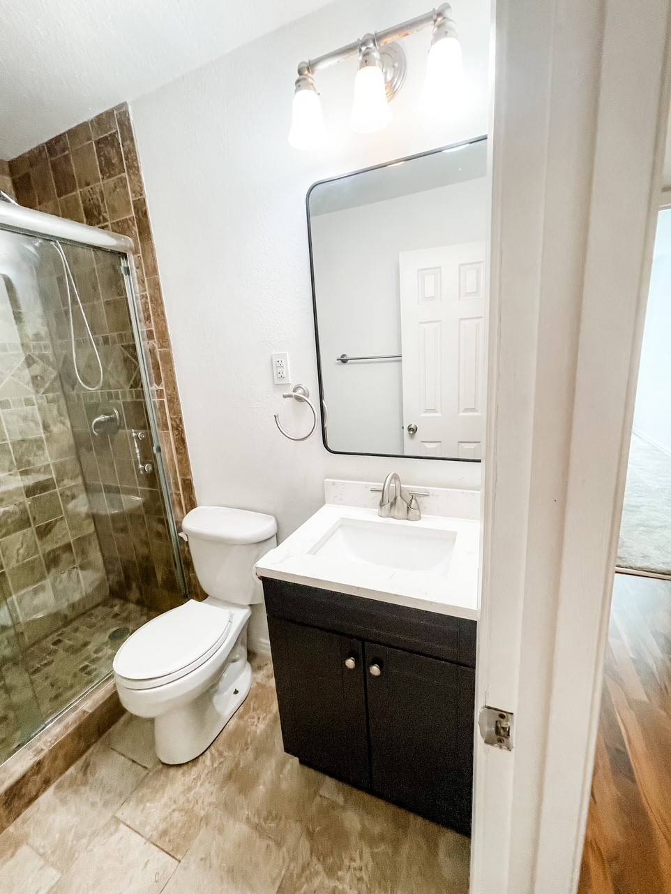 Dallas, TX 75219,4224 Rawlins #301