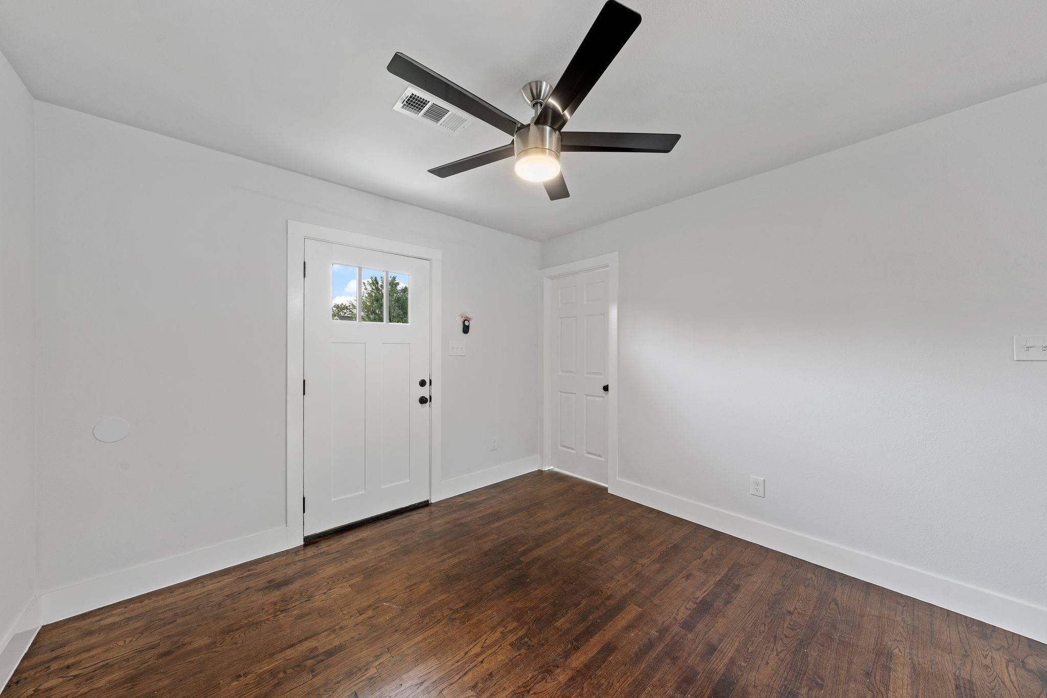 Dallas, TX 75216,3318 Idaho AVE