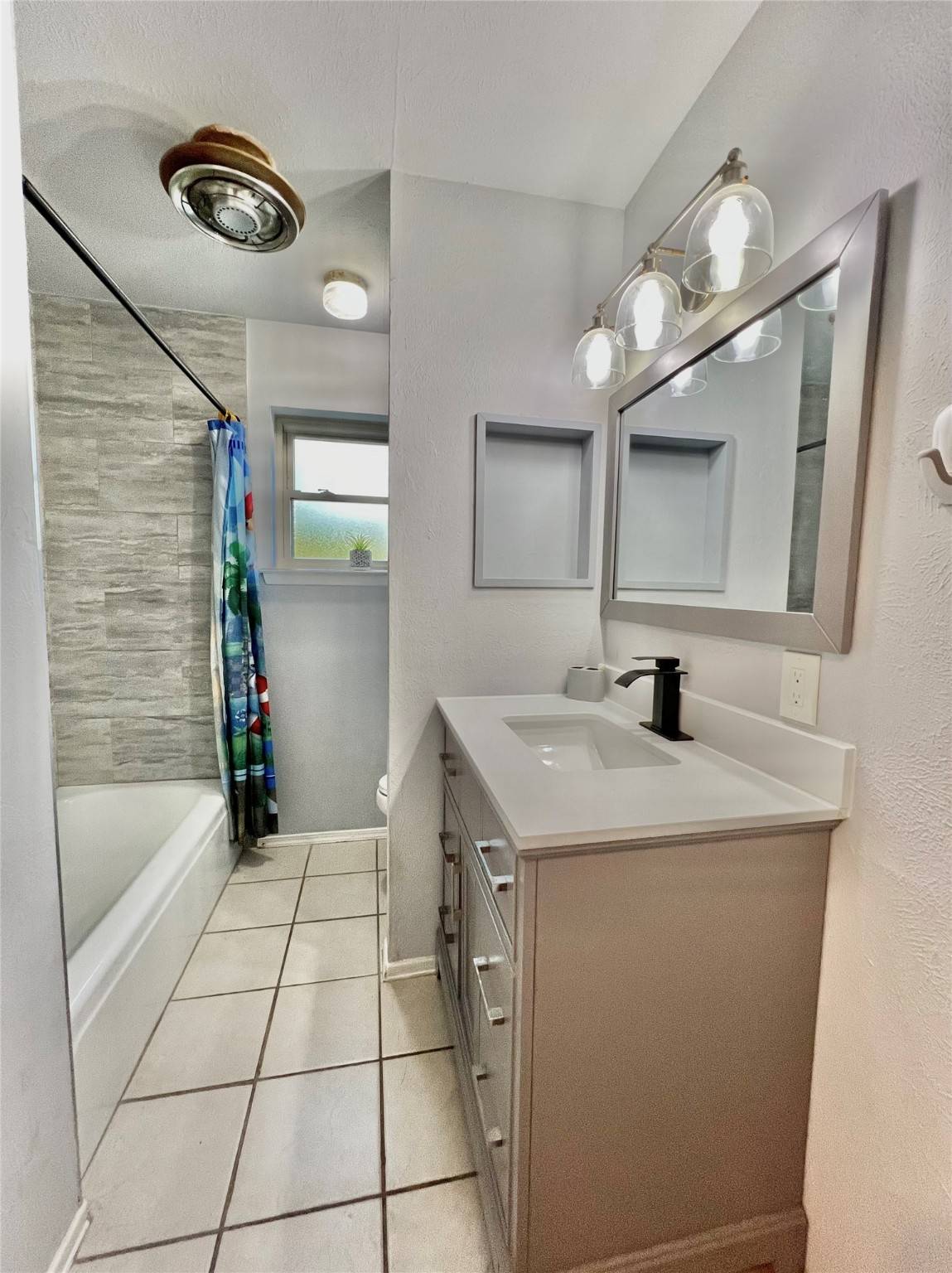 Arlington, TX 76014,1000 Whippoorwill CT