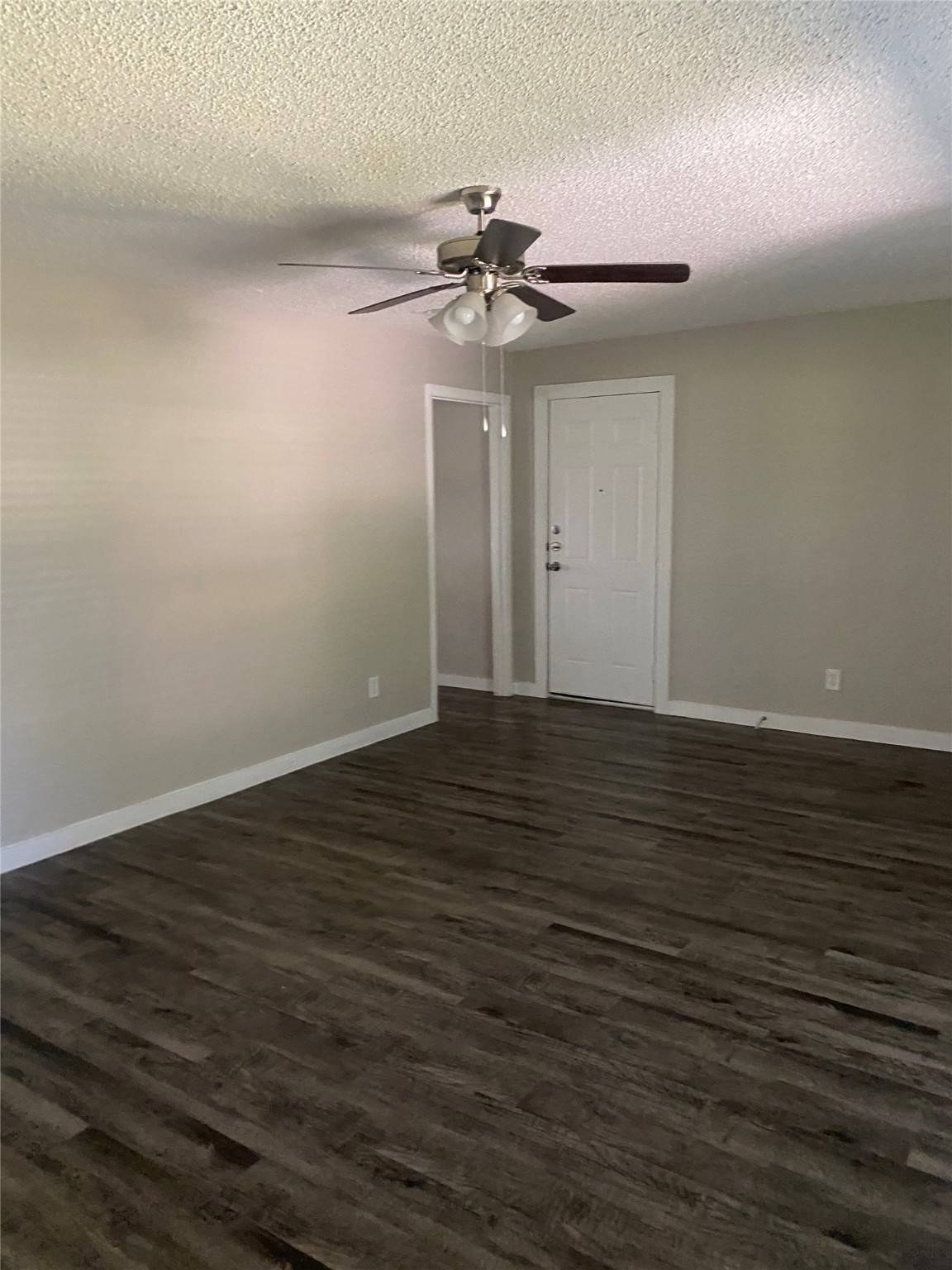 Ennis, TX 75119,201 E Linden ST