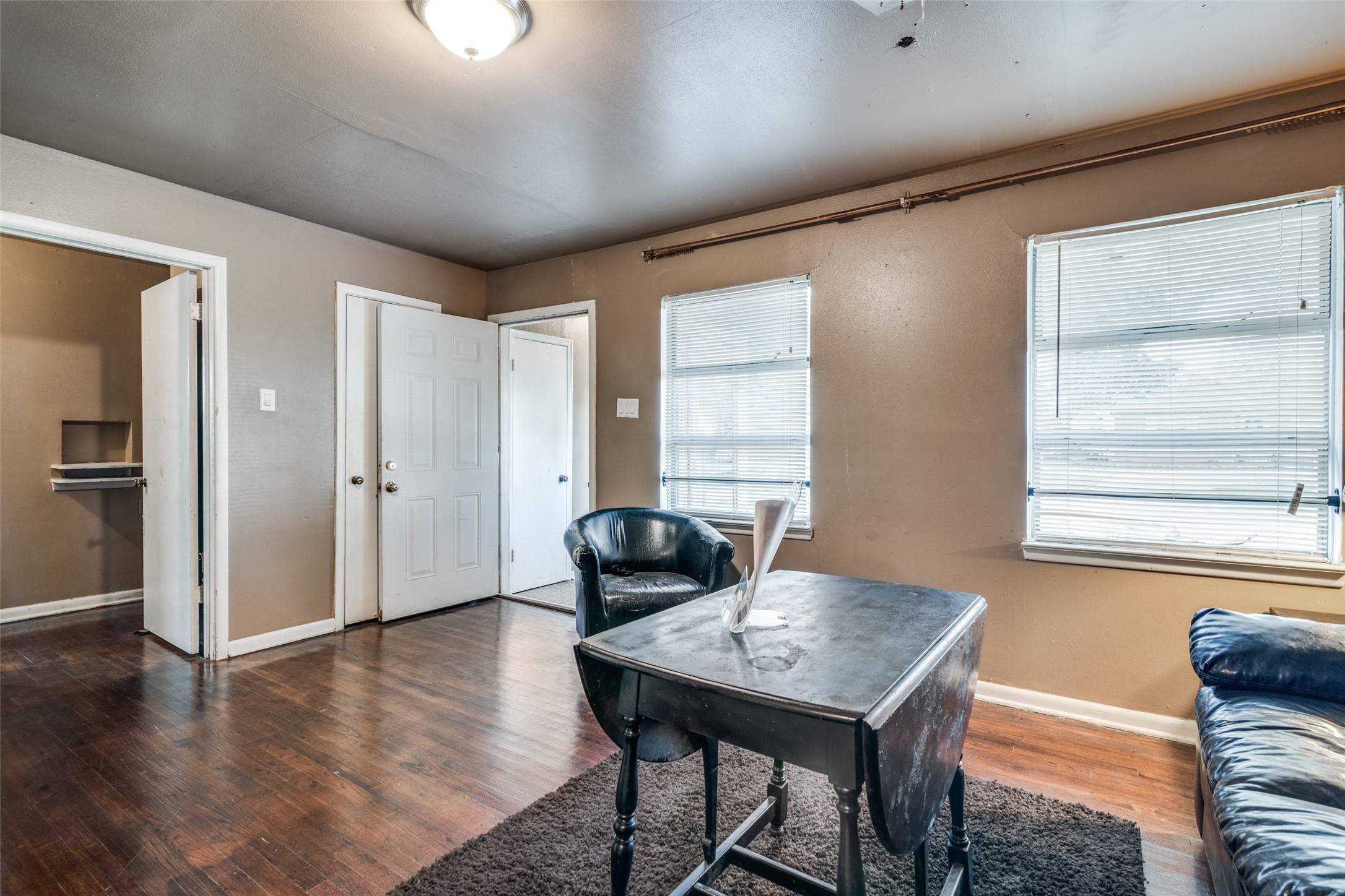 Dallas, TX 75243,12226 Hoblitzelle DR