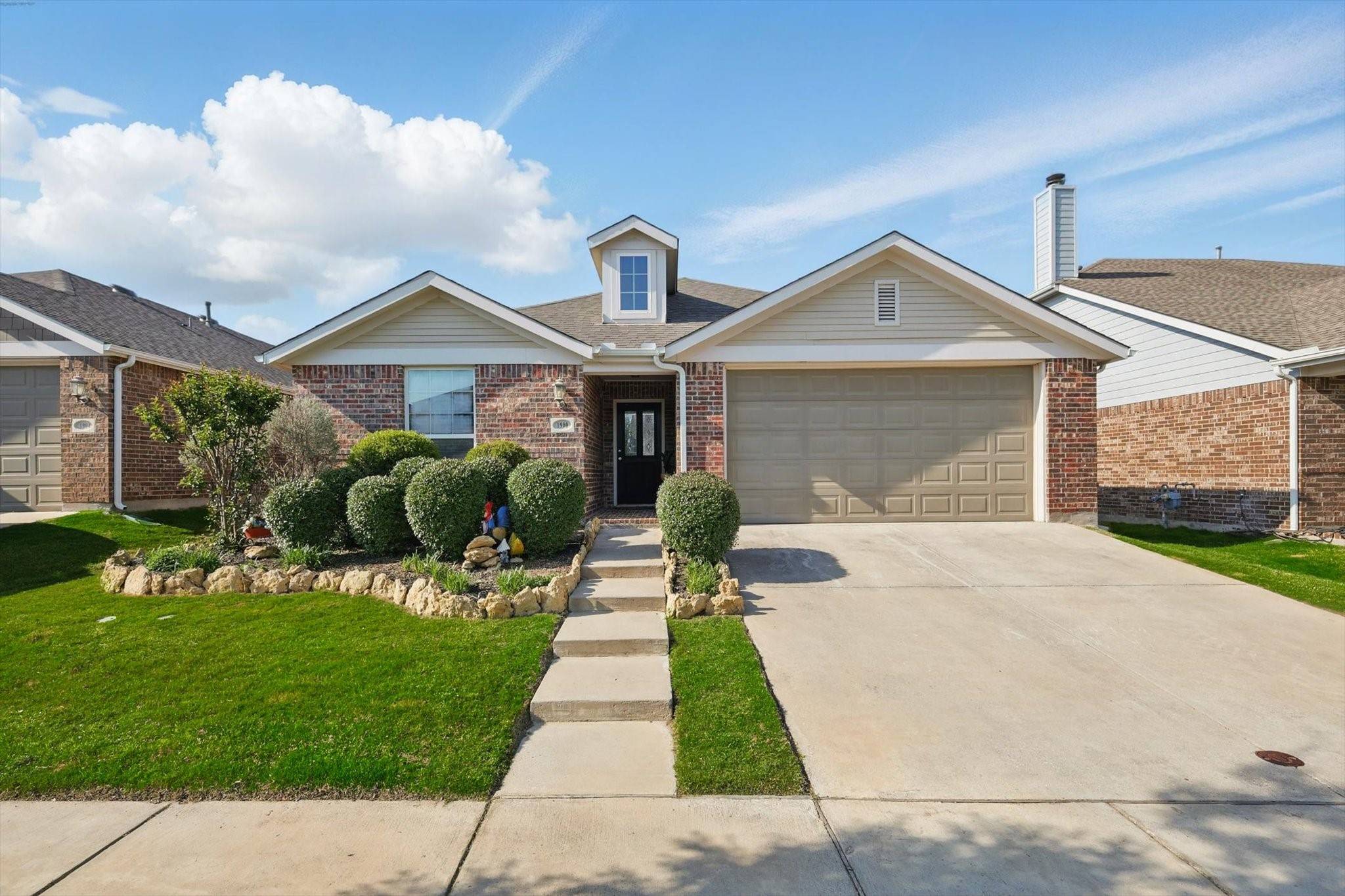Argyle, TX 76226,1900 6th ST