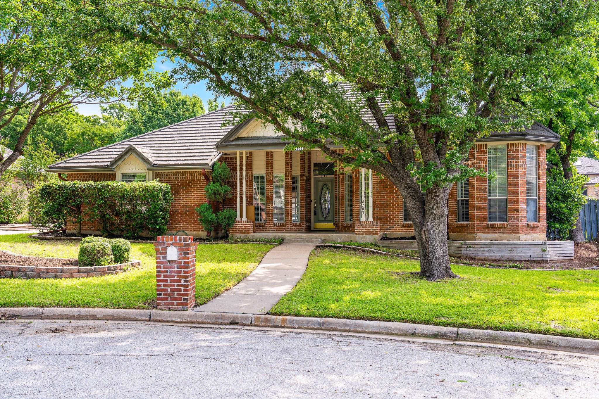 Arlington, TX 76017,4703 El Brevo CT