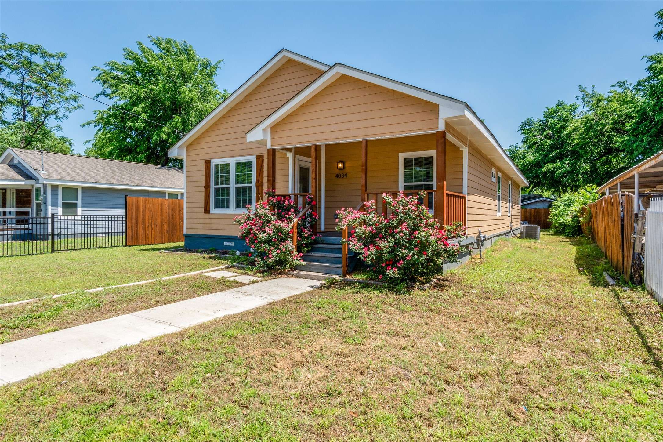 Dallas, TX 75212,4034 Ladale DR