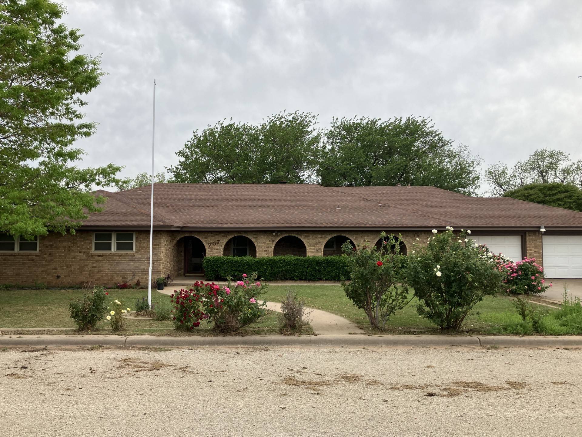 Seymour, TX 76380,707 N Charles