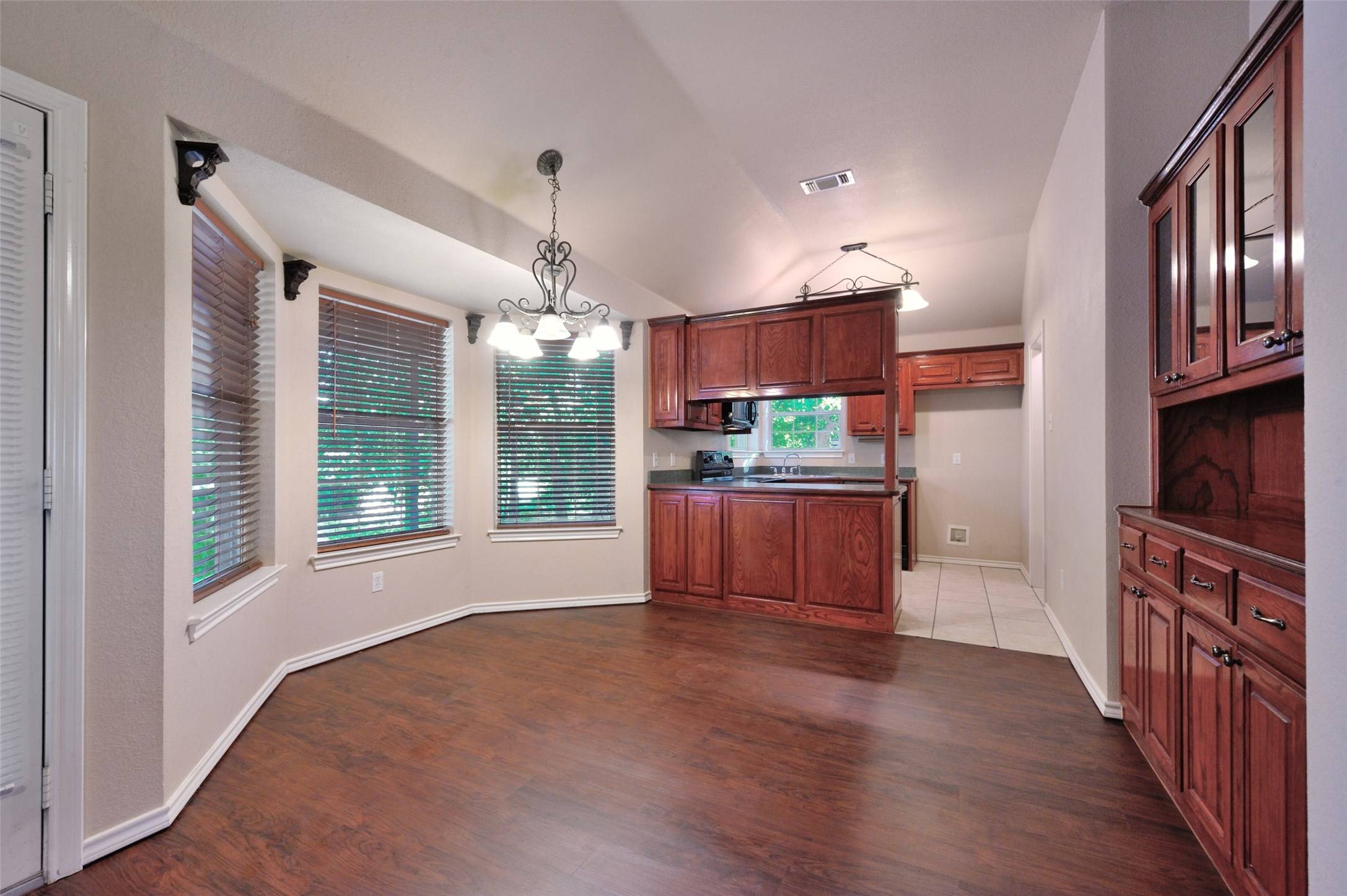 Weatherford, TX 76088,104 Fawn CT