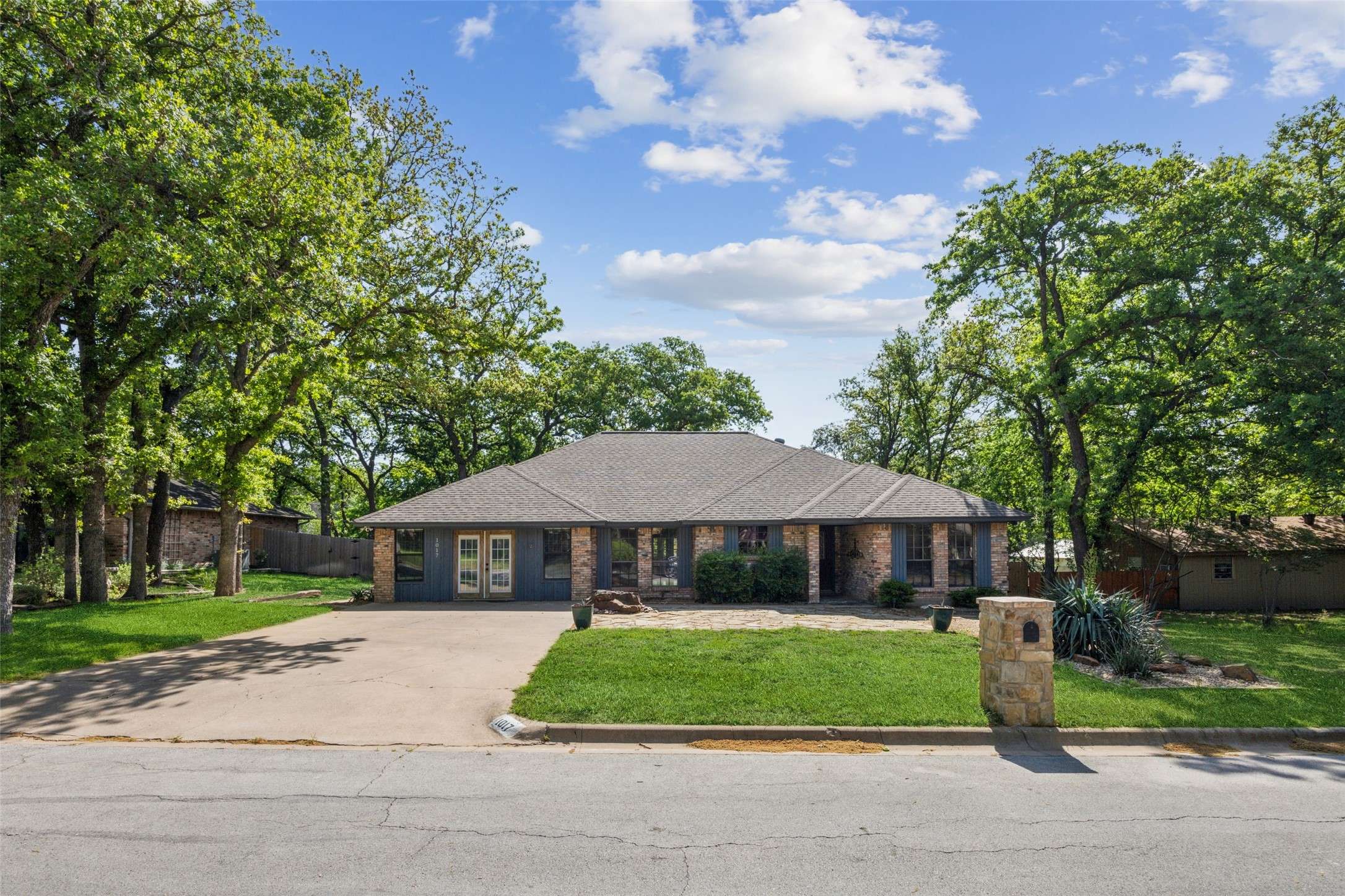 Azle, TX 76020,1017 Wood Ridge DR