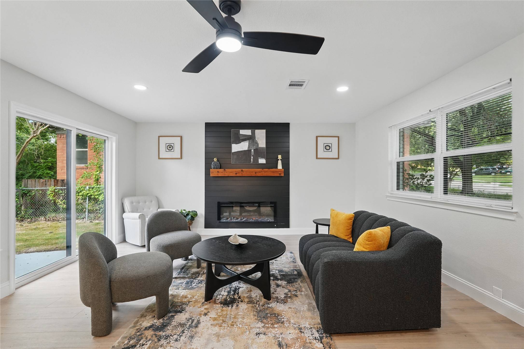 Dallas, TX 75218,841 Lake Terrace CIR