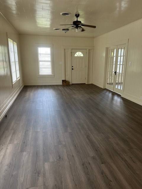Whitesboro, TX 76273,712 E Main ST