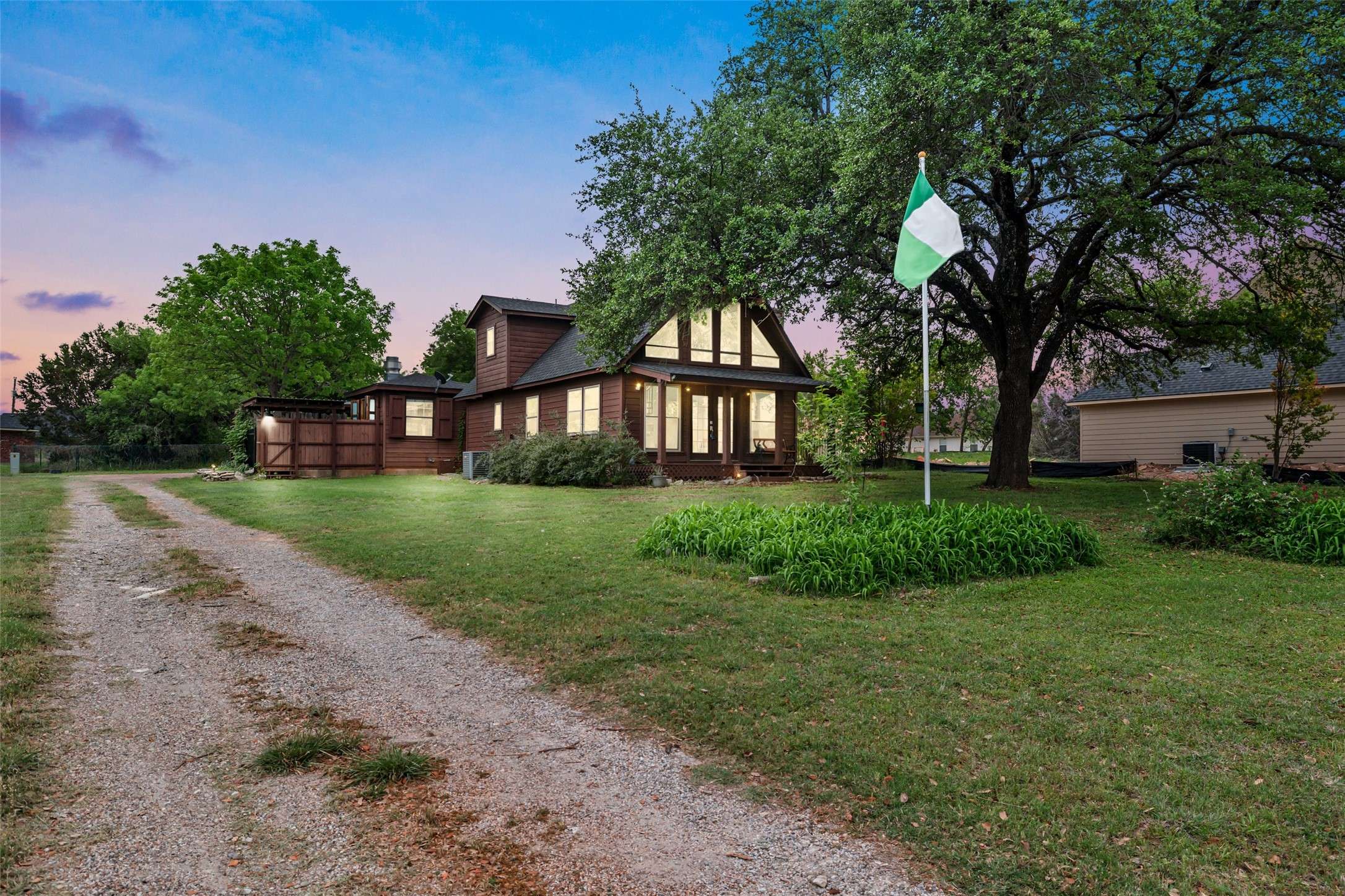 Granbury, TX 76048,2405 Christine DR