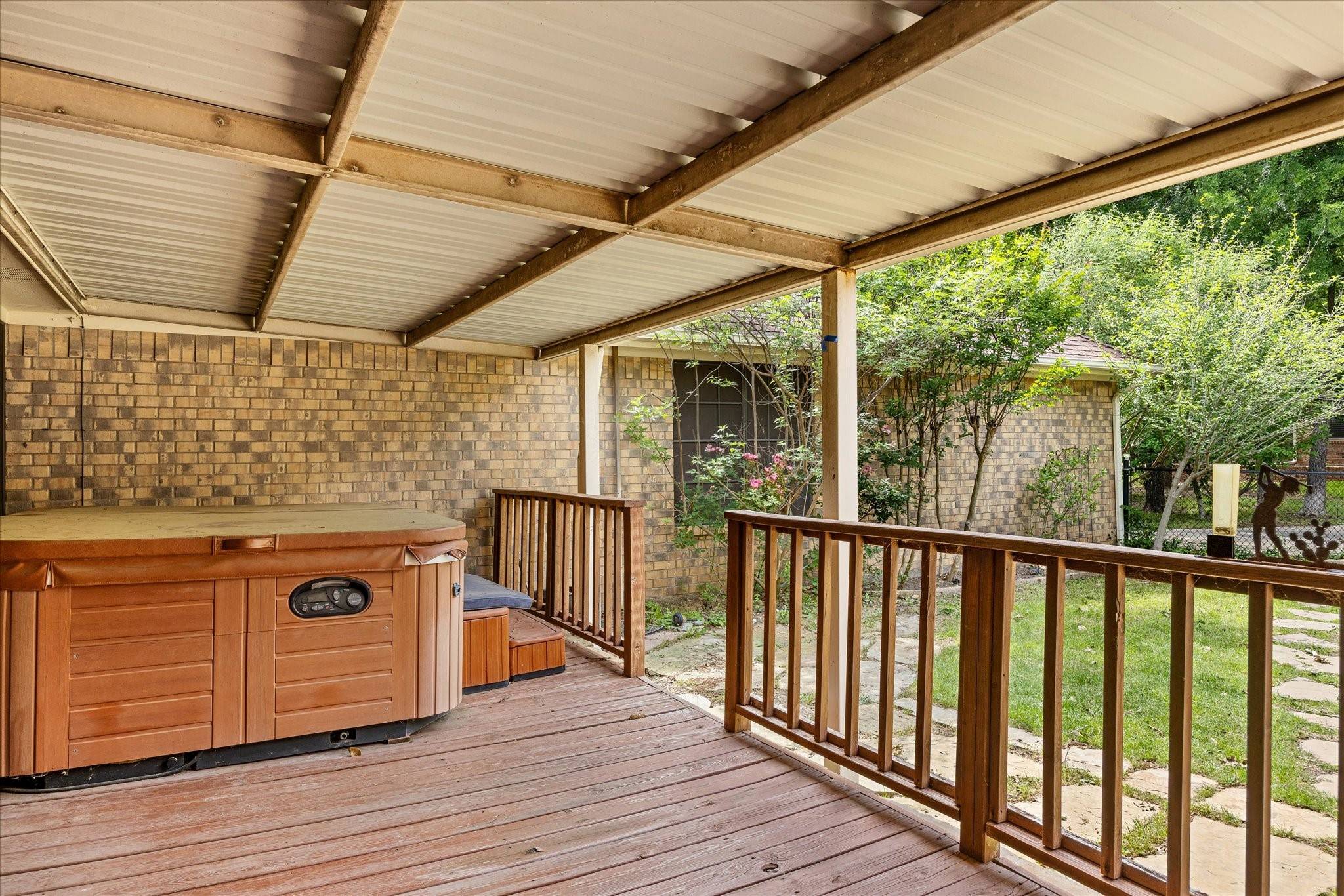 Granbury, TX 76049,5311 Country Club DR