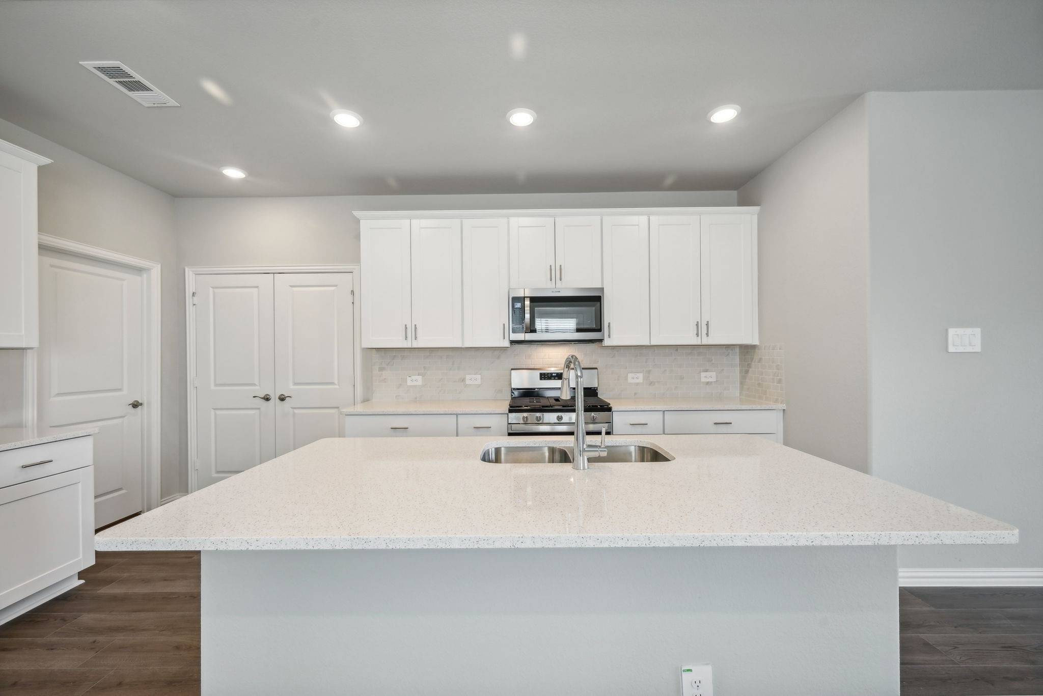 Mckinney, TX 75069,509 Ezra LN