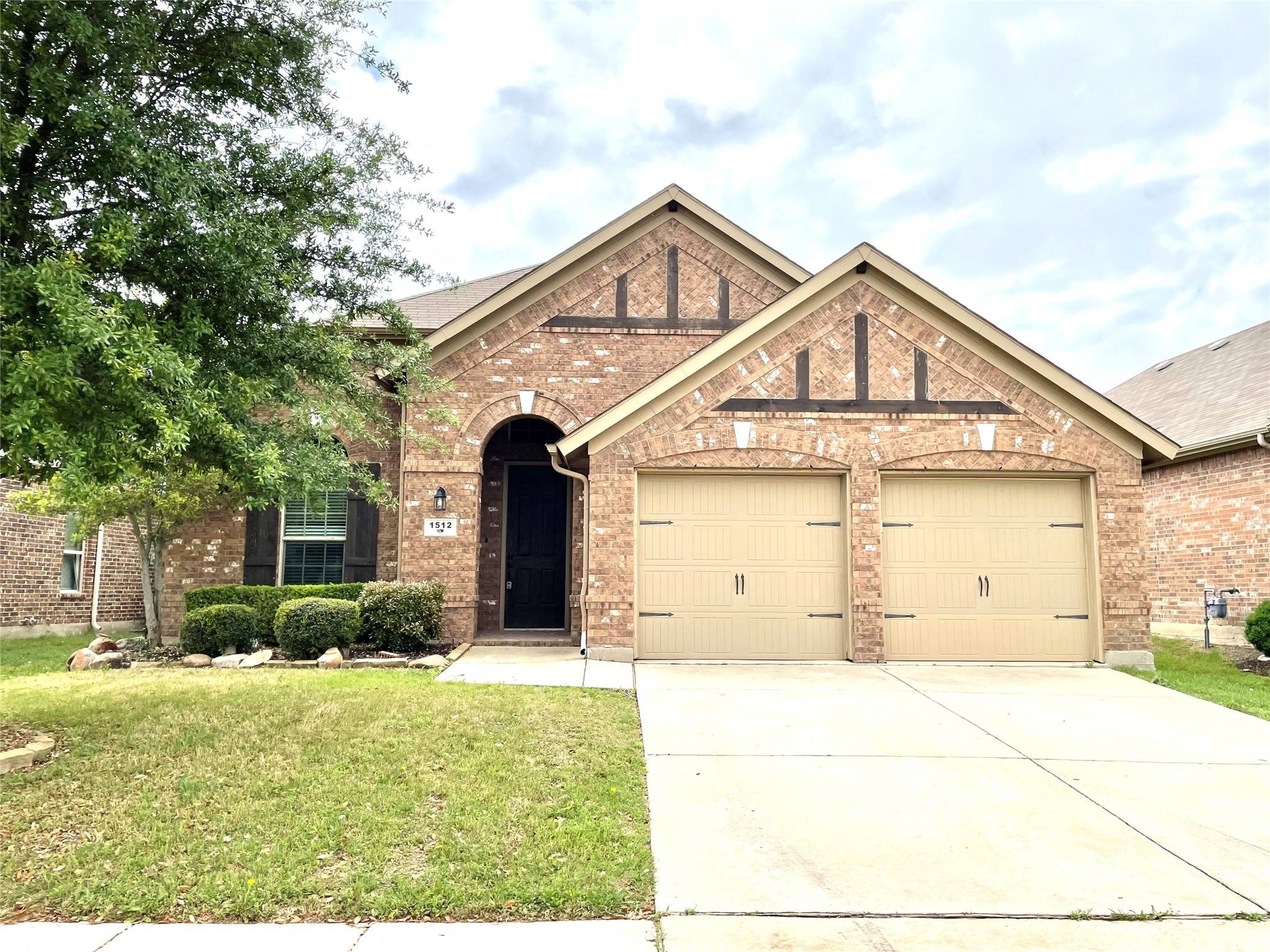 Aubrey, TX 76227,1512 Nightingale DR