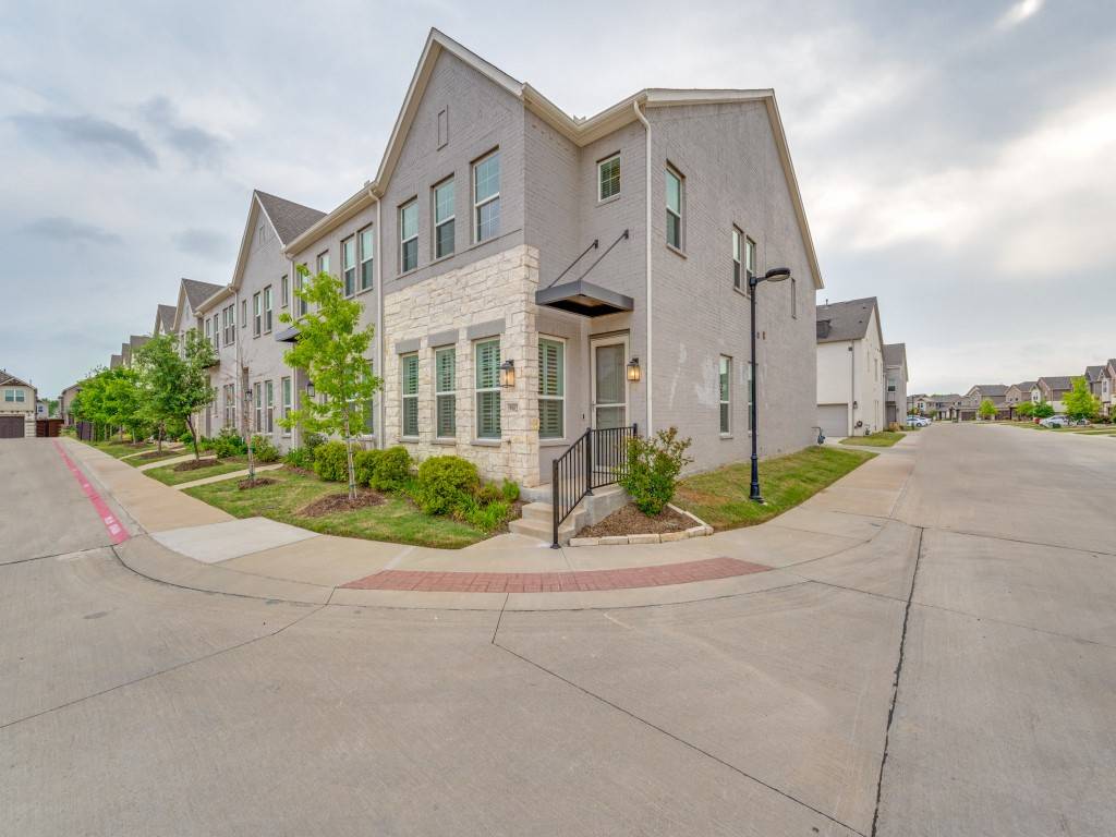Irving, TX 75063,9902 Tolbert ST