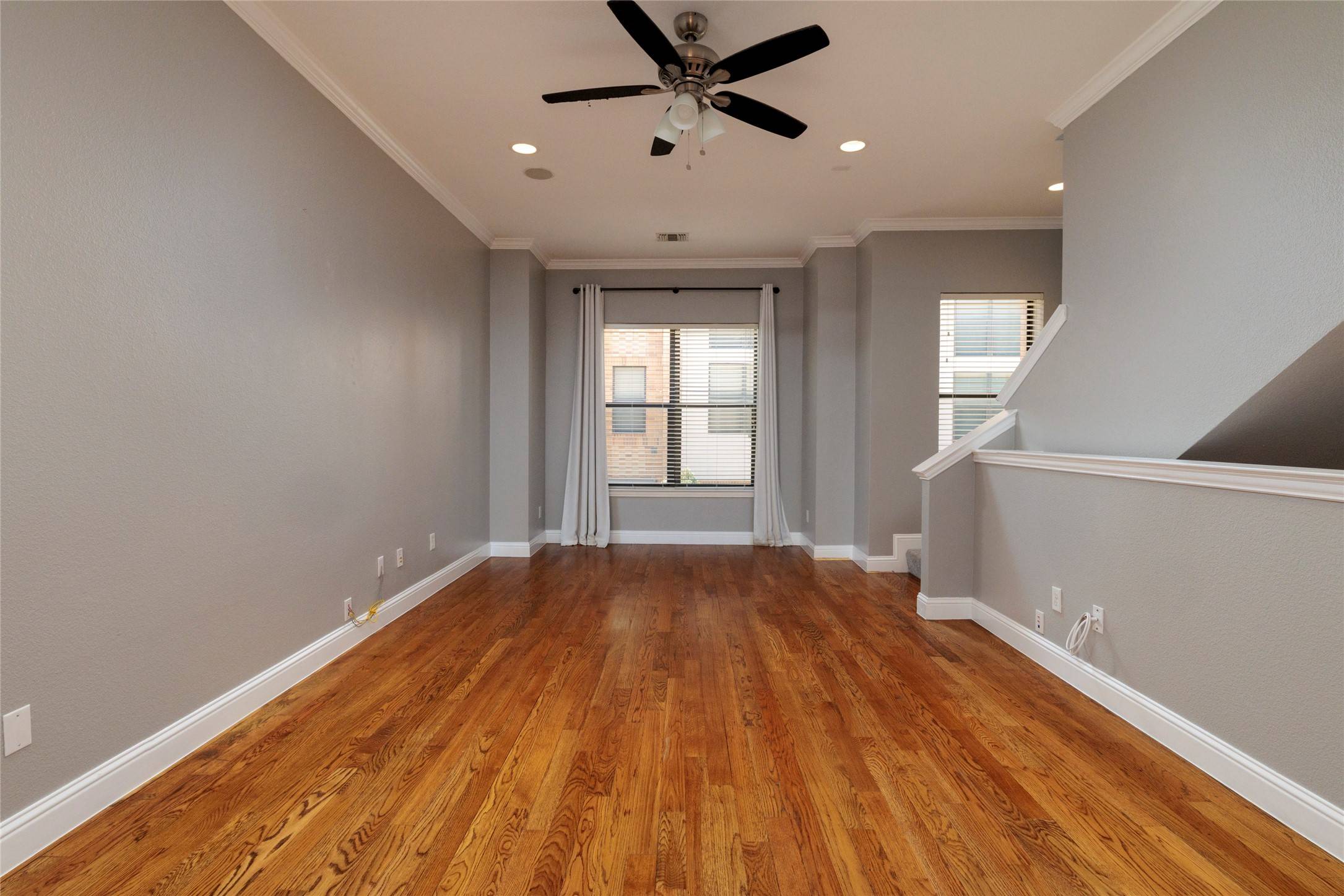 Fort Worth, TX 76102,724 Skyline Bluff CT