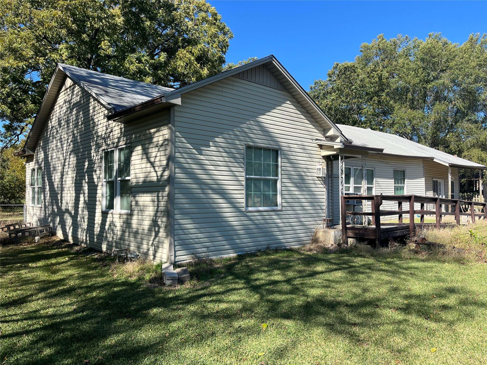 Annona, TX 75550,112 S 44