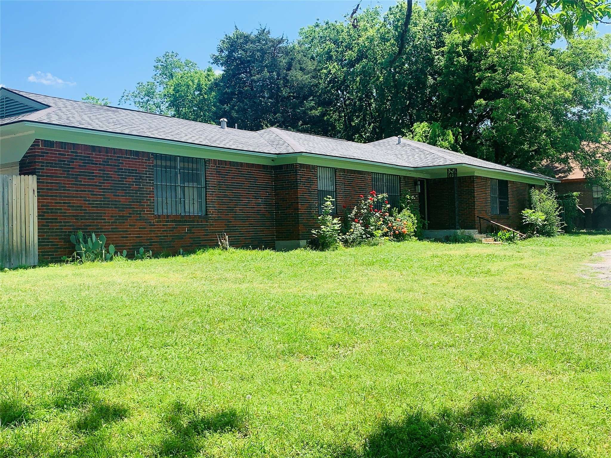 Dallas, TX 75241,7210 Vecino DR