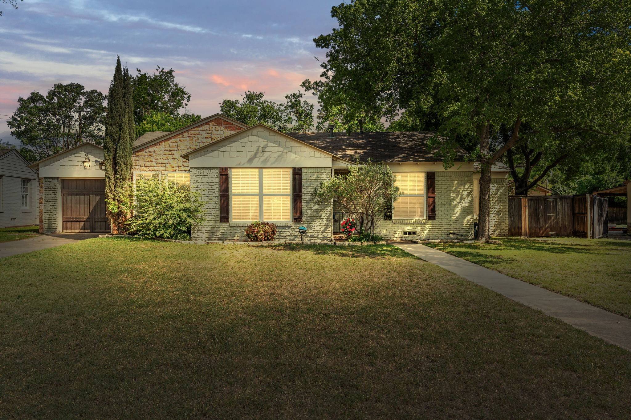 Fort Worth, TX 76109,3566 Norfolk RD