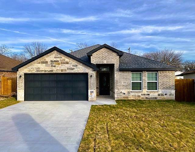 Fort Worth, TX 76106,3204 Ross AVE