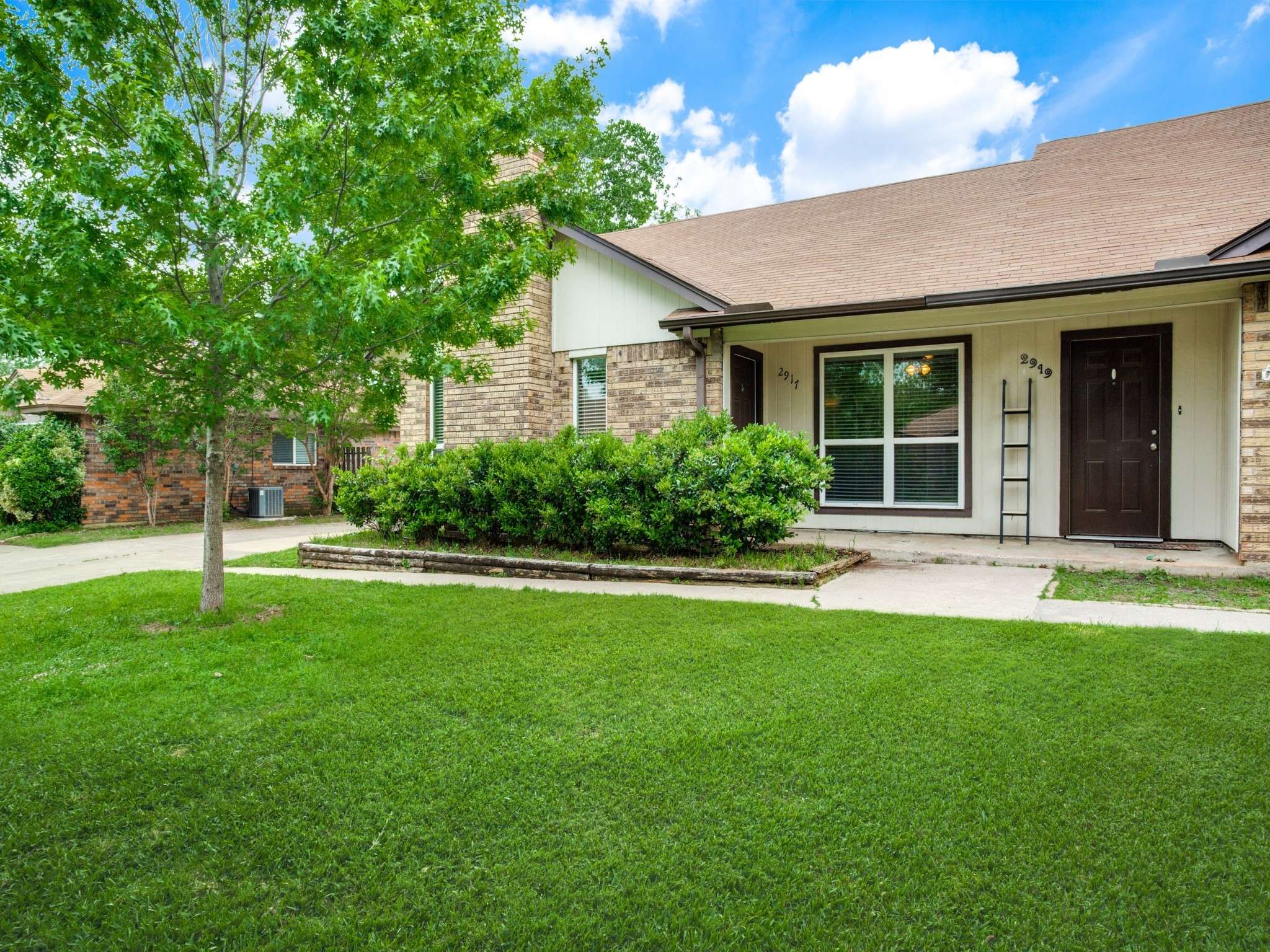 Euless, TX 76039,2917 Penny LN