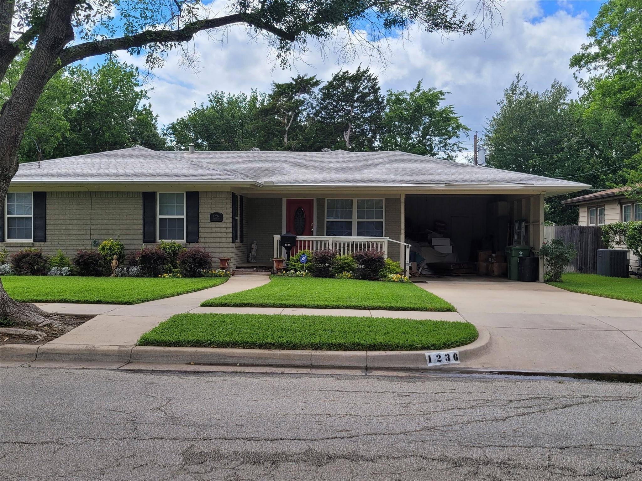 Grapevine, TX 76051,1236 Terrace DR