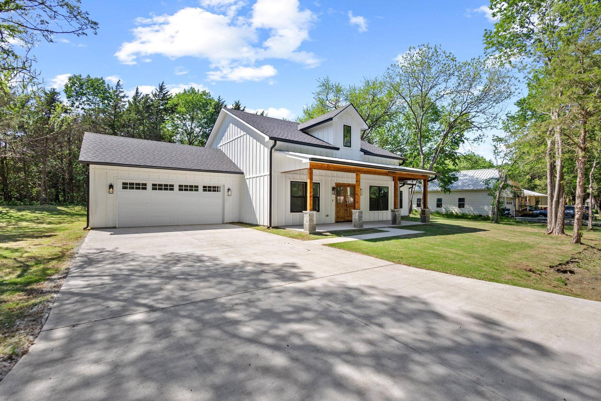 Pottsboro, TX 75076,35 Elm DR
