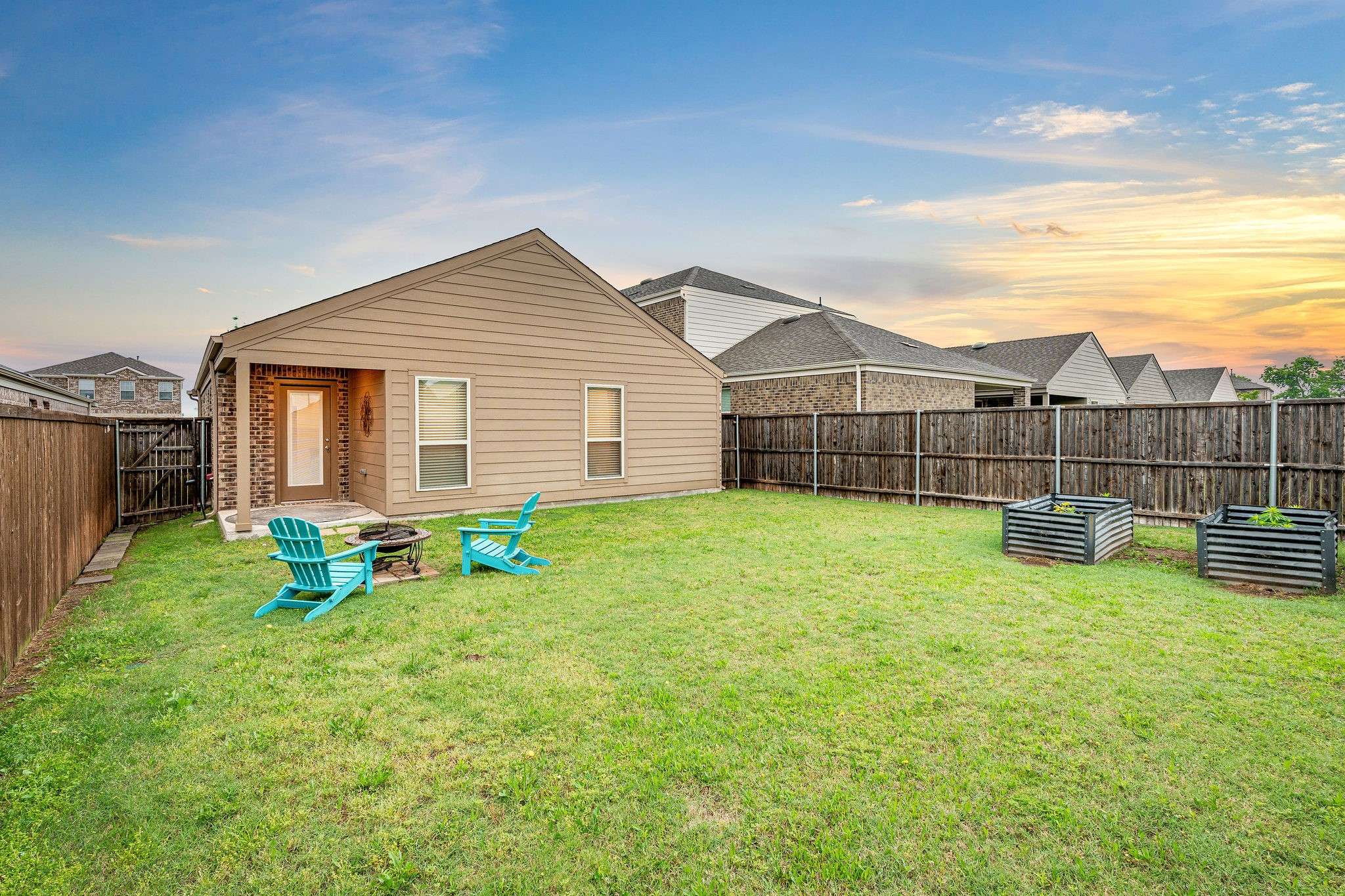 Mckinney, TX 75071,7516 Continental DR