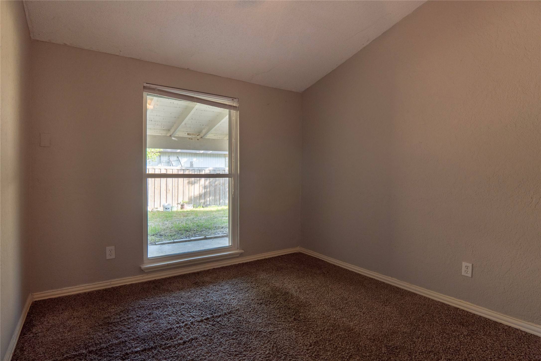 Garland, TX 75043,4044 Random CIR