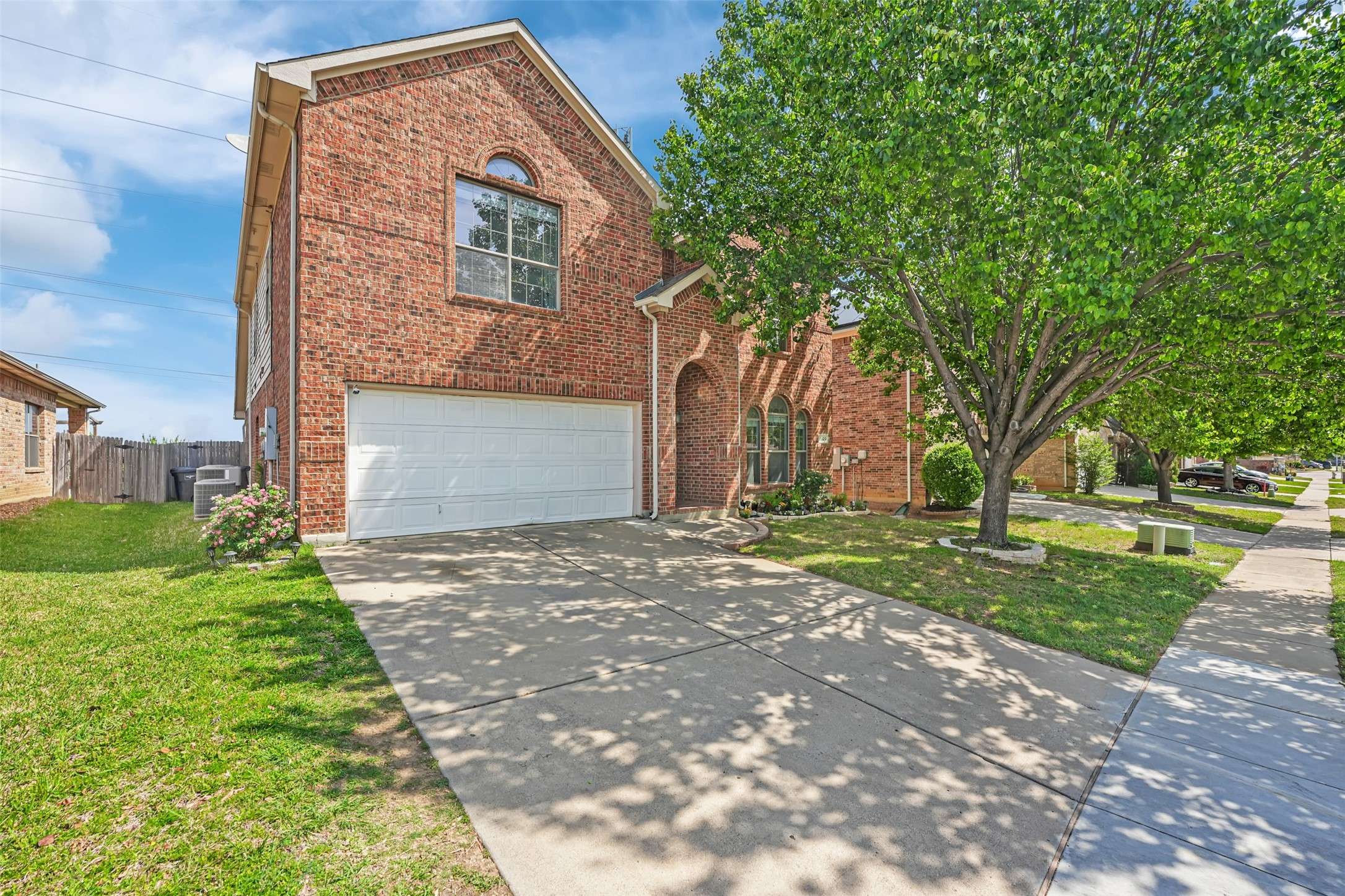Fort Worth, TX 76134,1120 Sunderland LN