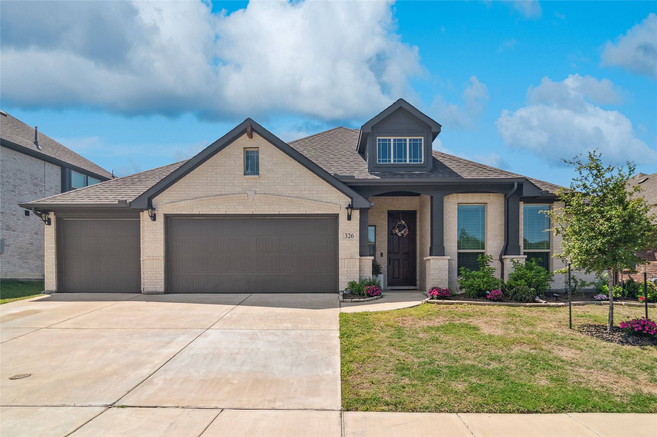 Lavon, TX 75166,326 W Autumn Hill BLF