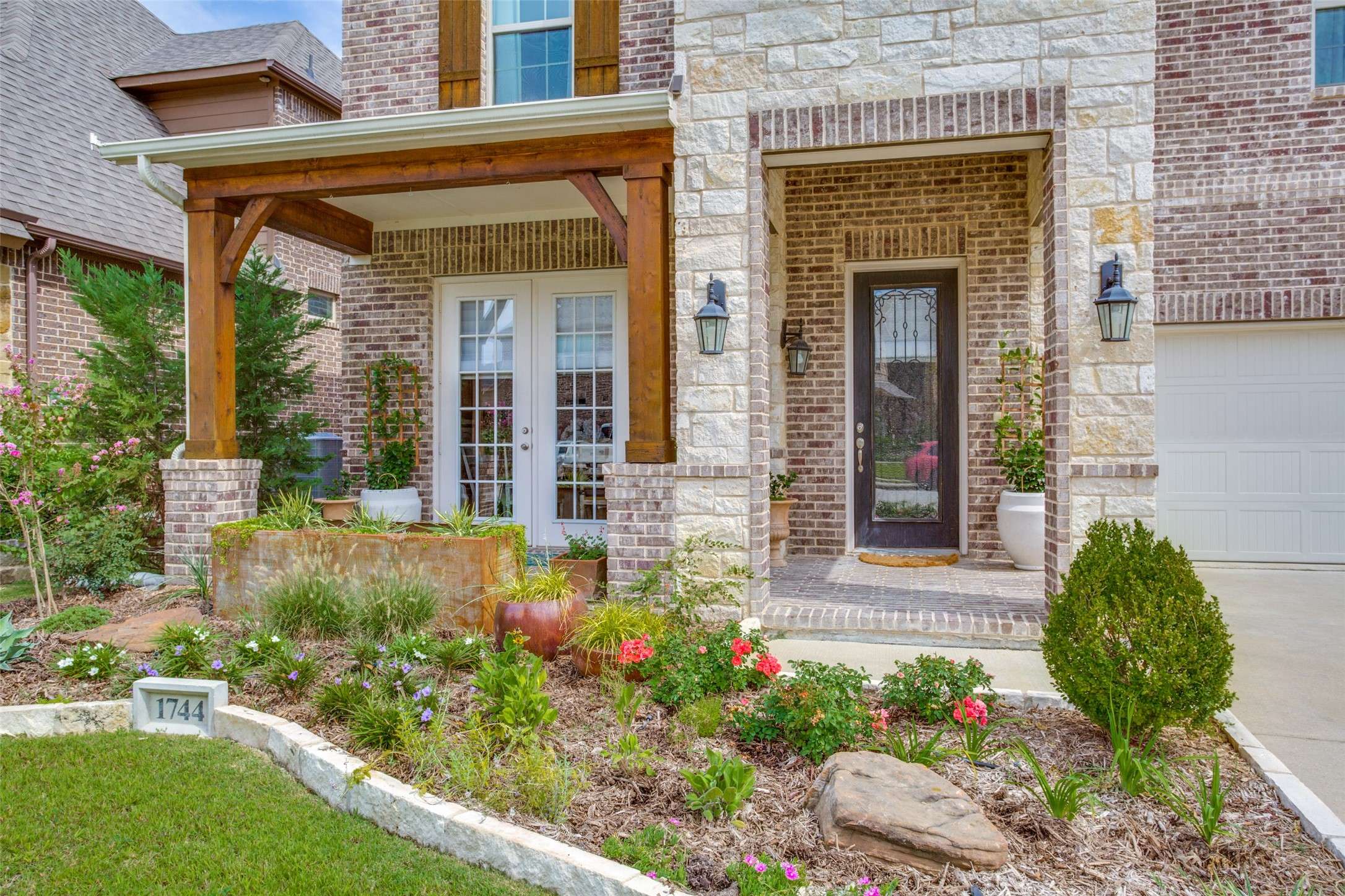 Roanoke, TX 76262,1744 Halifax ST