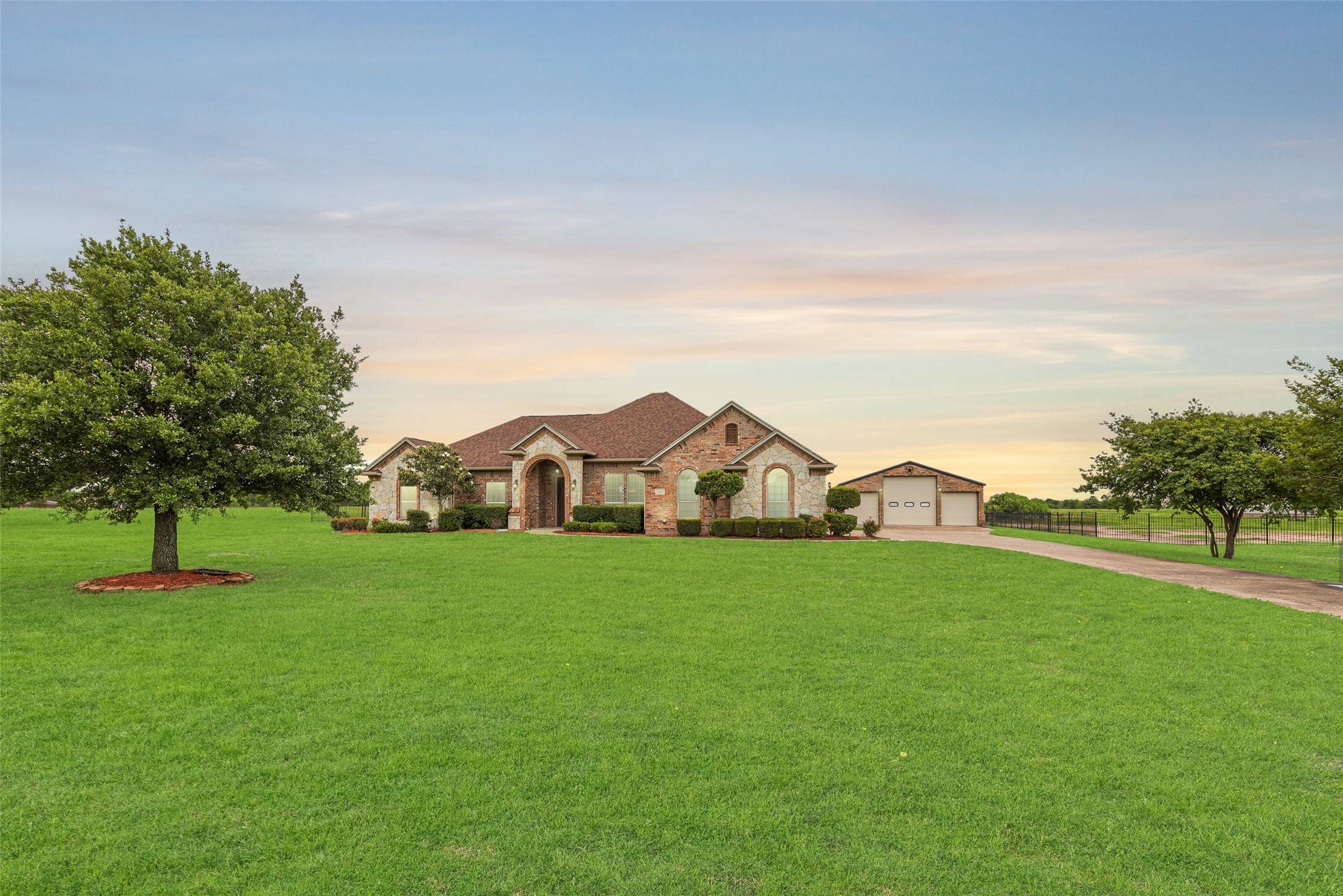 Wills Point, TX 75169,1310 Shadow Lakes DR