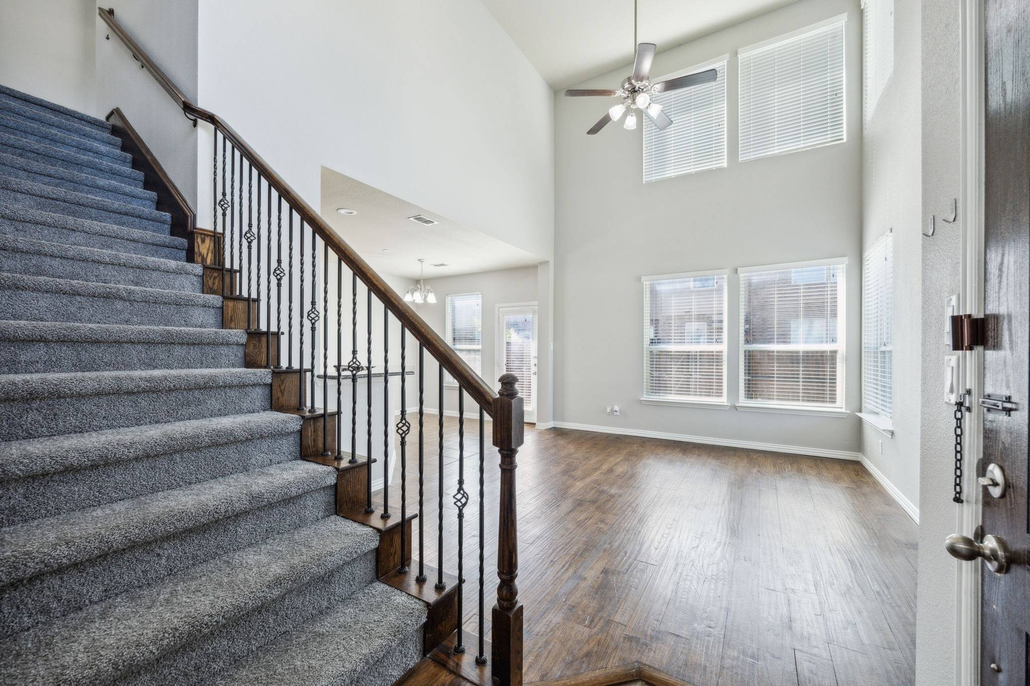 Lewisville, TX 75067,262 Barrington LN