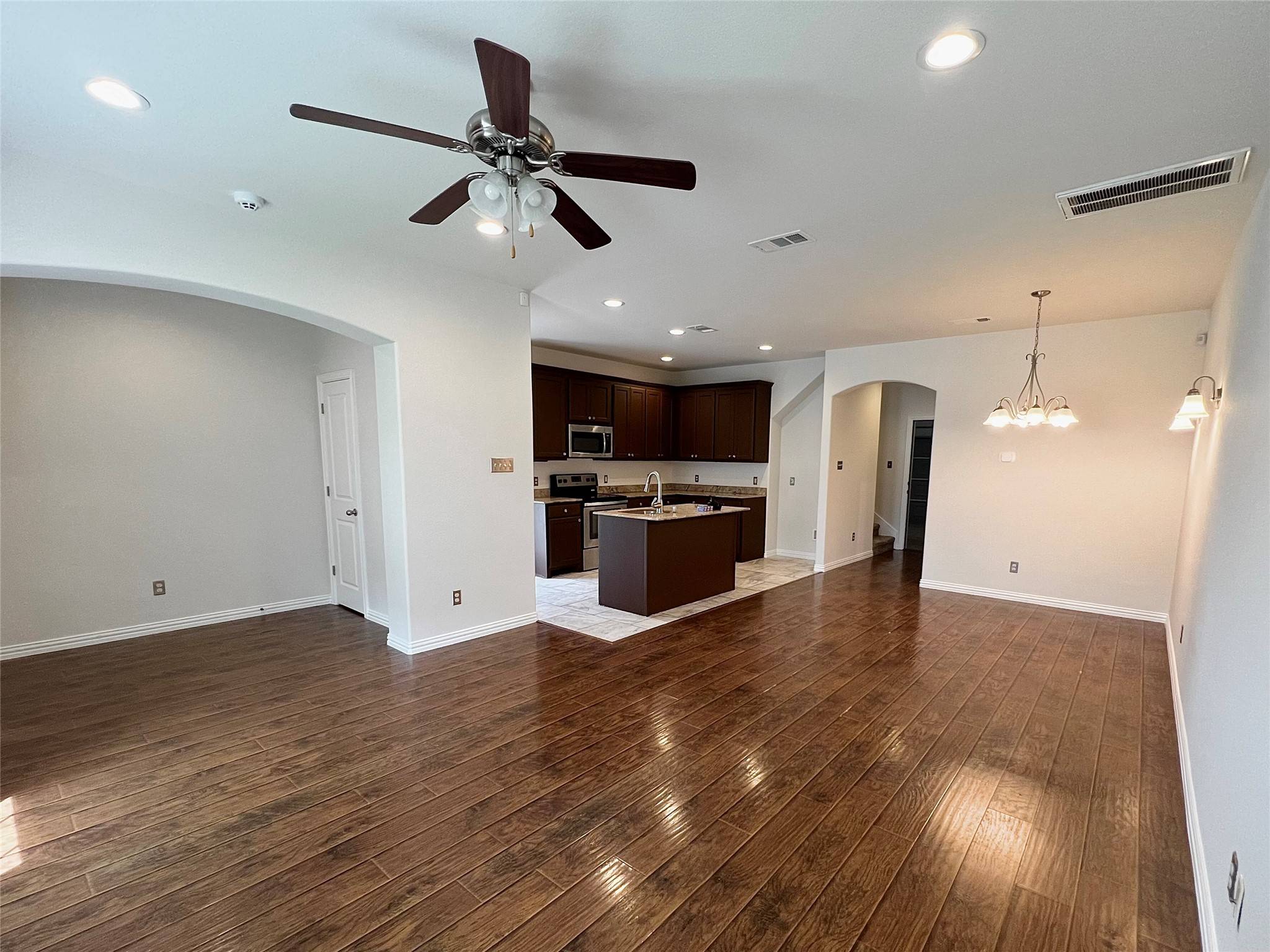 Garland, TX 75040,1925 Timber Oaks DR