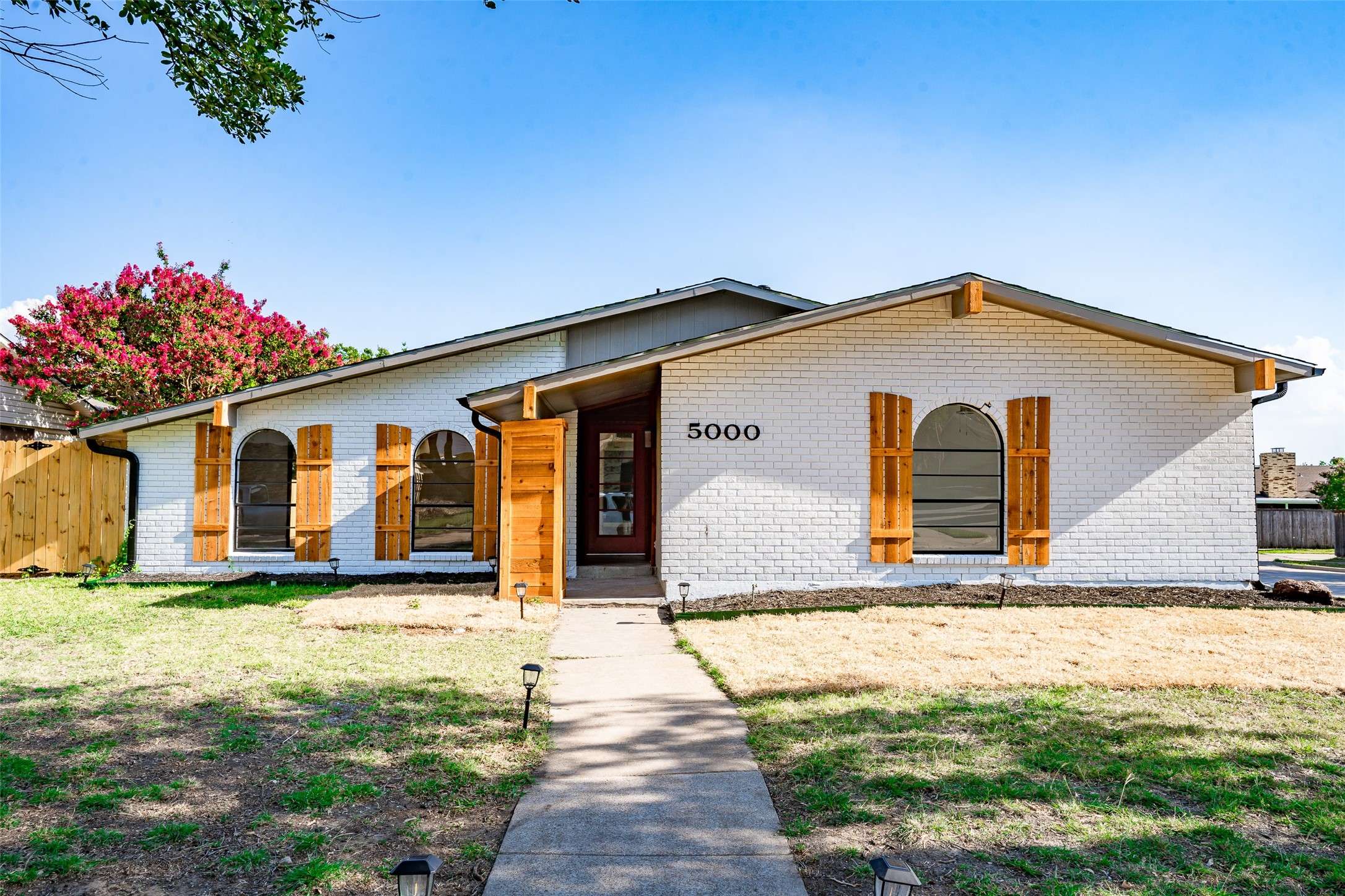 The Colony, TX 75056,5000 Brandenburg LN