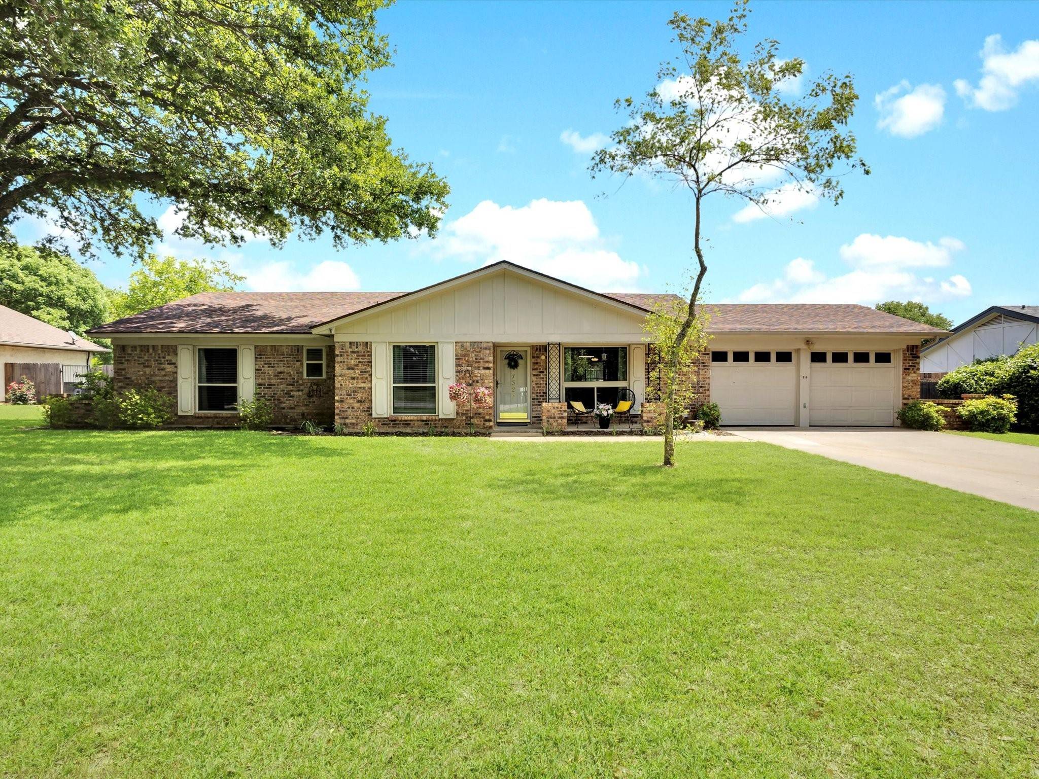 Cleburne, TX 76033,1323 Hemphill DR