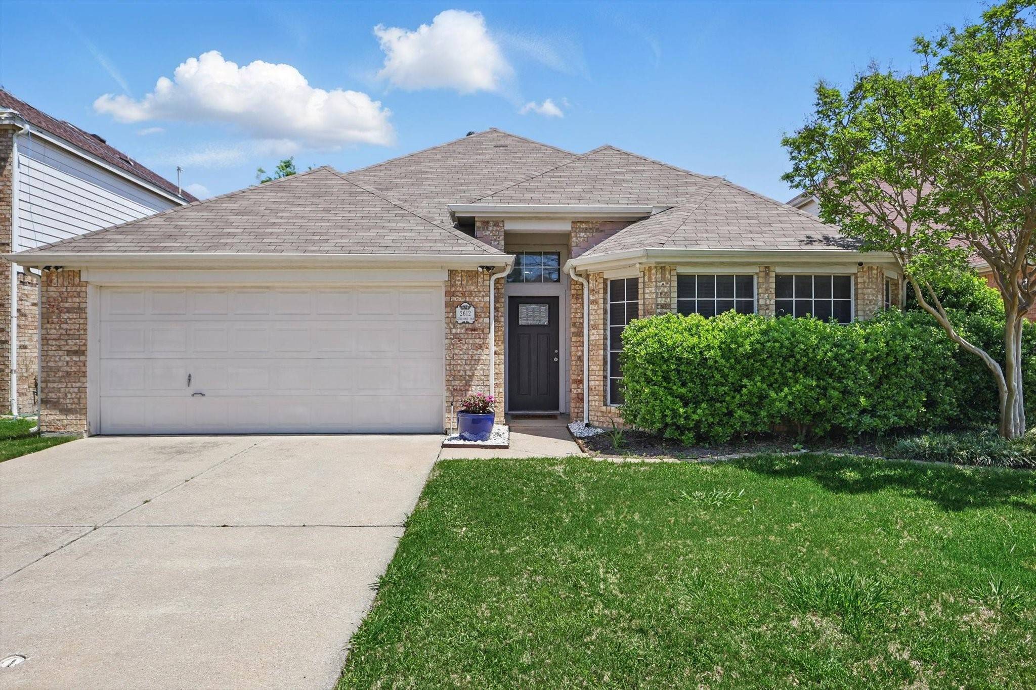 Corinth, TX 76208,2612 Lonesome Oak DR