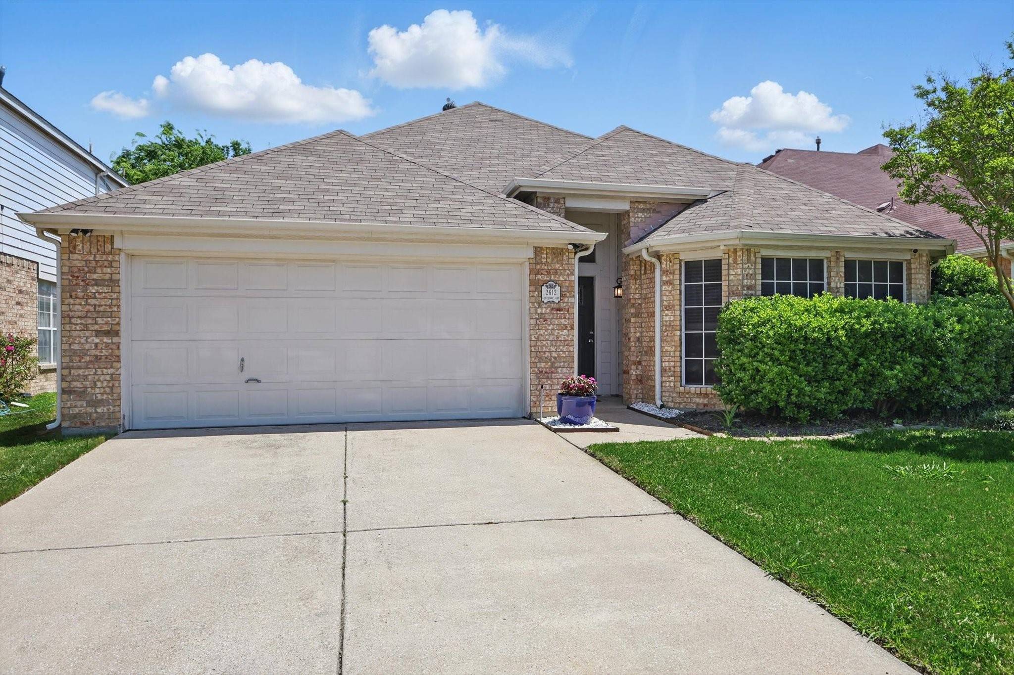 Corinth, TX 76208,2612 Lonesome Oak DR