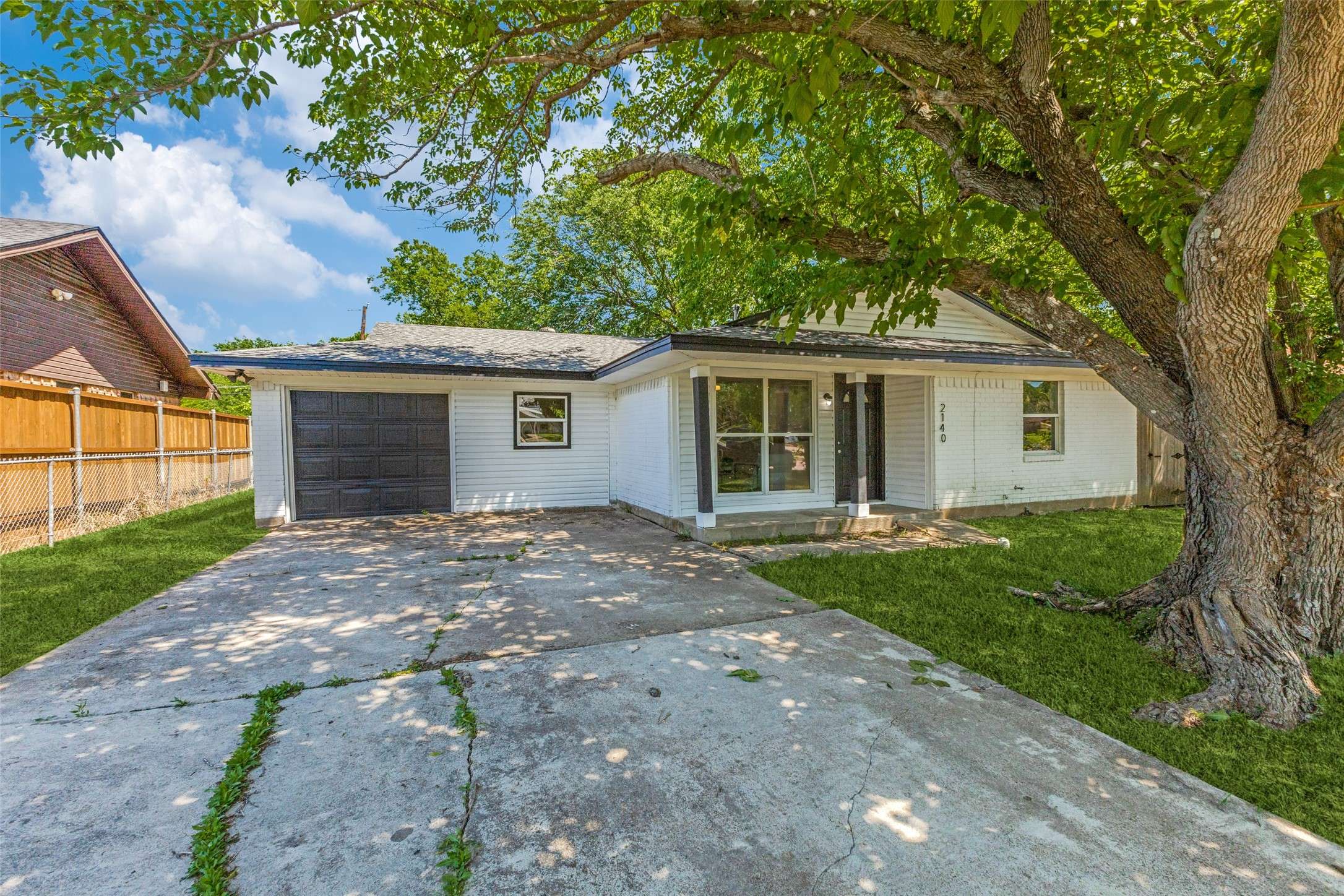 Mesquite, TX 75149,2140 Avis ST