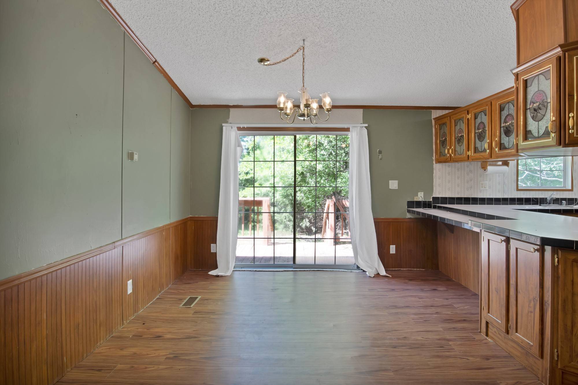 Quinlan, TX 75474,1398 County Road 3529