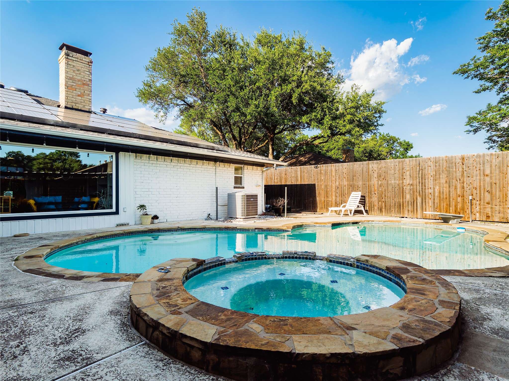 Carrollton, TX 75006,2714 Carriage LN