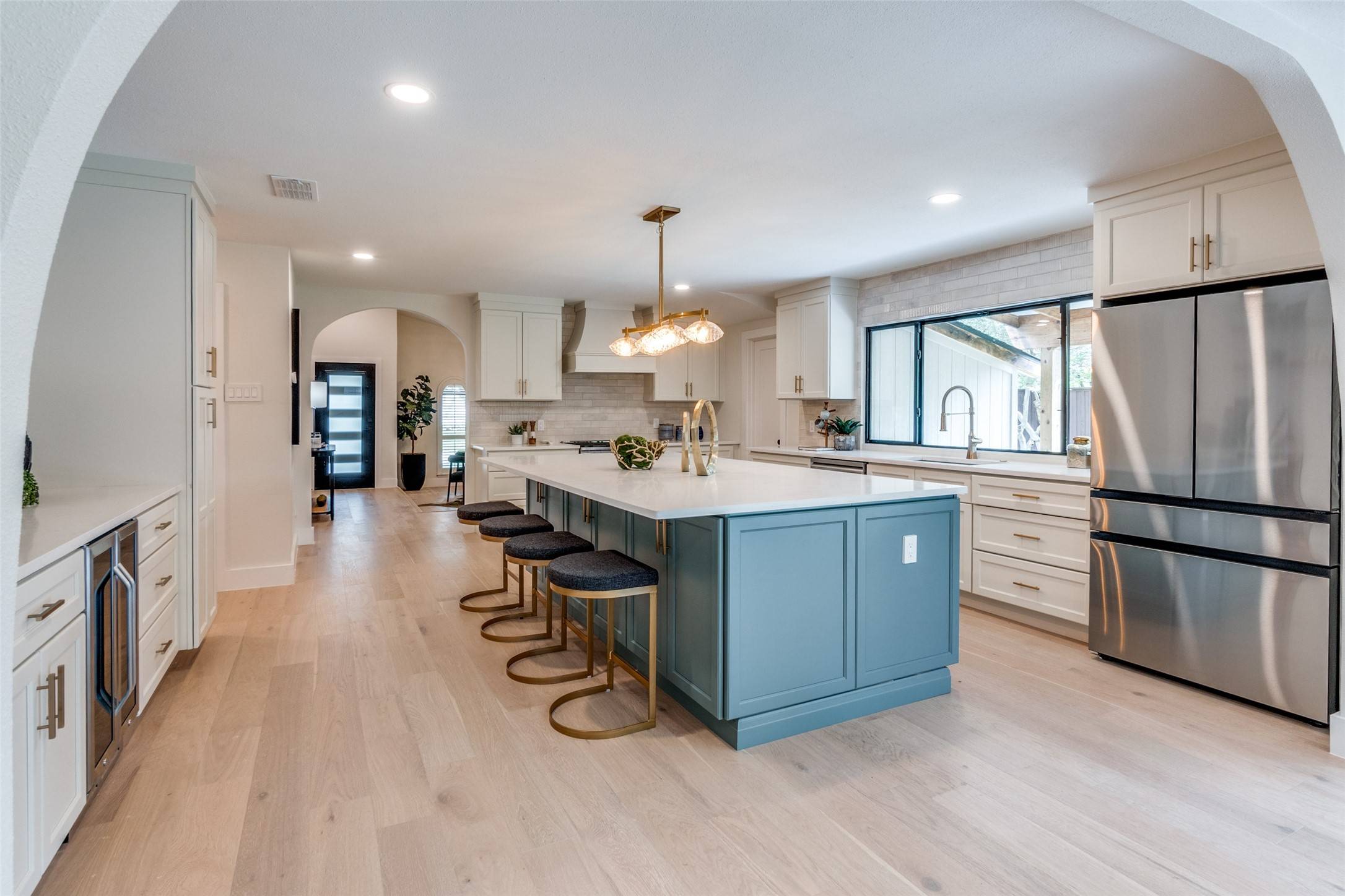 Dallas, TX 75248,6708 Hillbriar DR