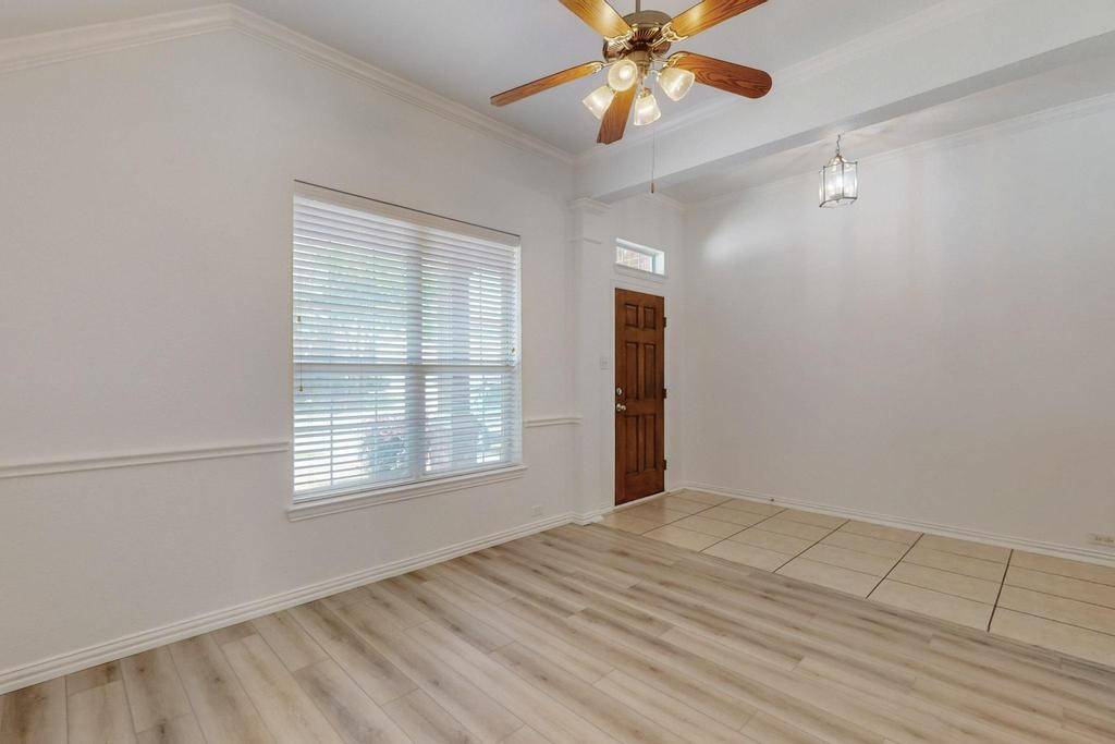 Little Elm, TX 75068,1720 Bluebird DR