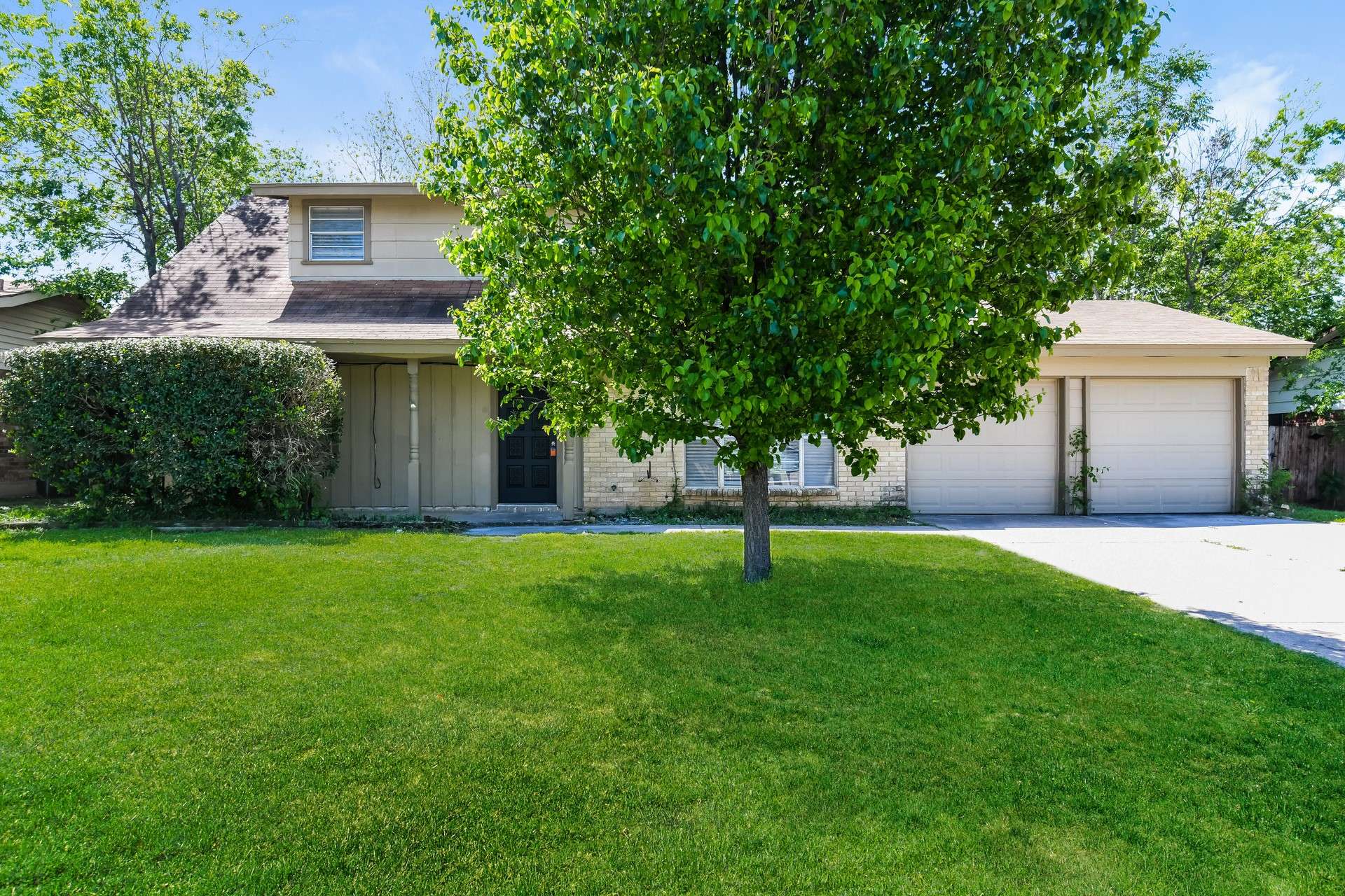 Saginaw, TX 76179,217 Rancho DR
