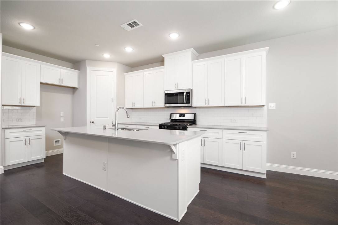 Plano, TX 75024,4568 Titus CIR