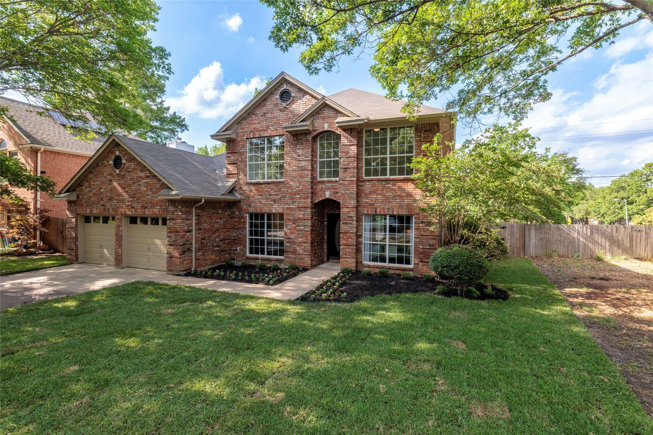 Grapevine, TX 76051,5123 Haydenbend CIR